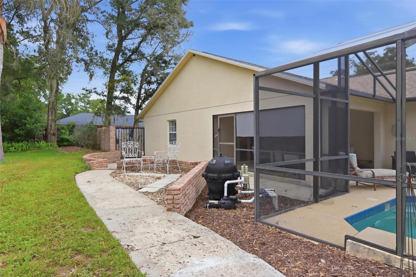Single Family Residence at 1095 E WISCONSIN AVE, DELAND, photo 38 of 46