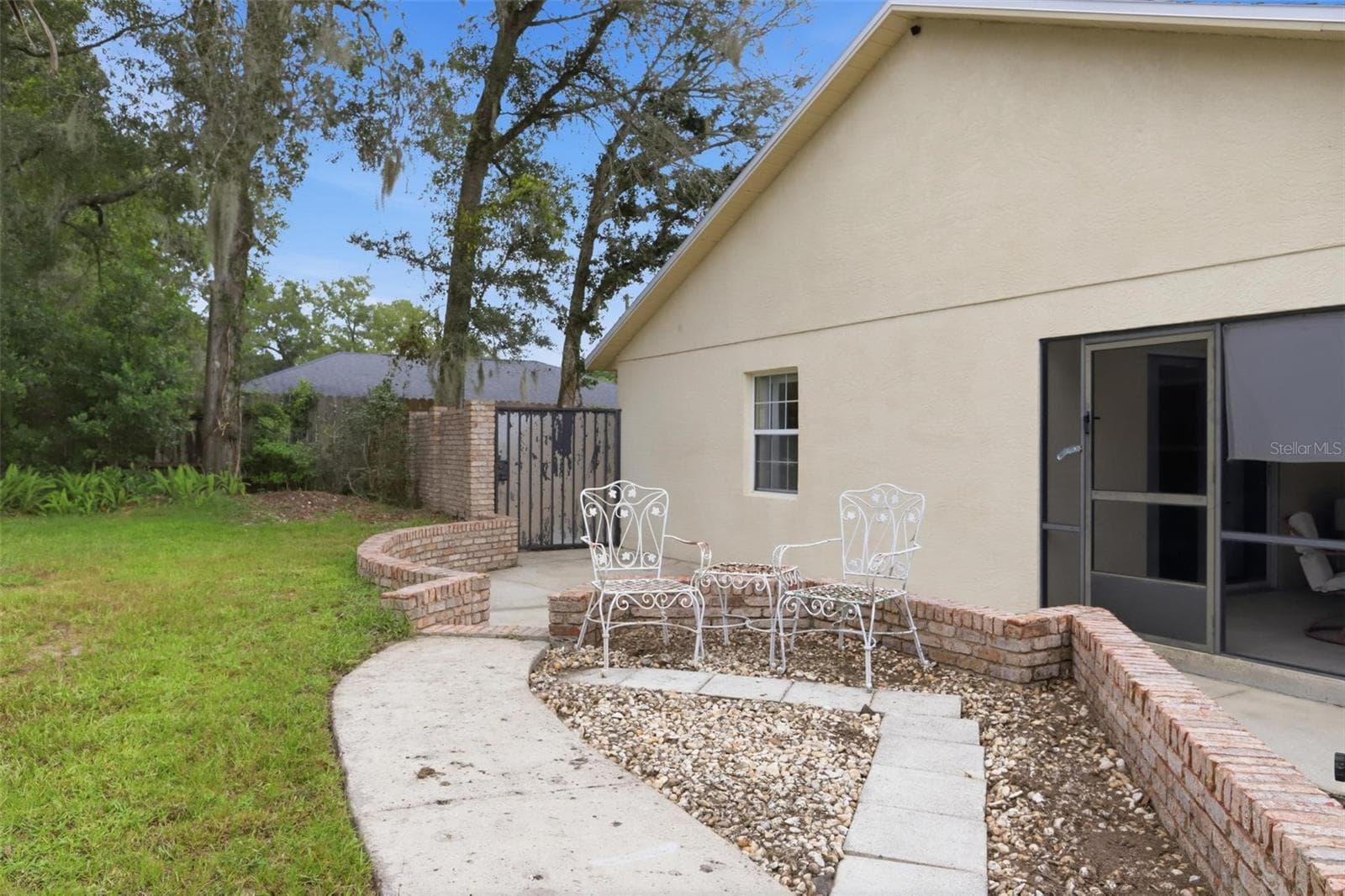Single Family Residence at 1095 E WISCONSIN AVE, DELAND, photo 39 of 46