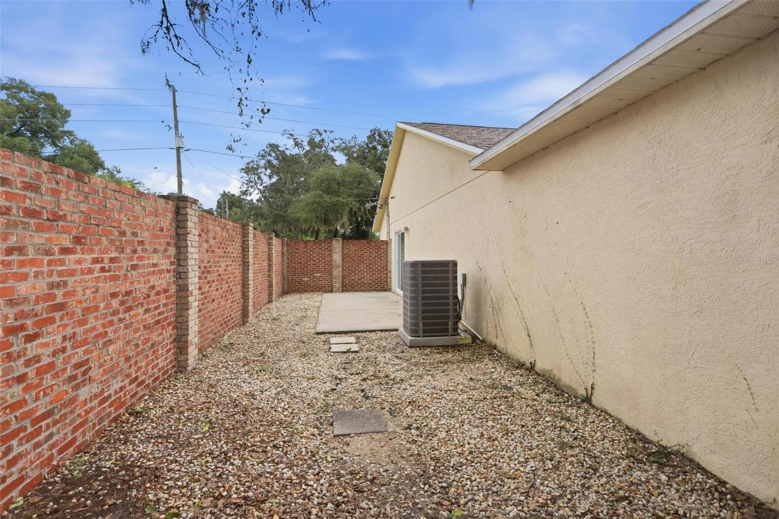 Single Family Residence at 1095 E WISCONSIN AVE, DELAND, photo 41 of 46