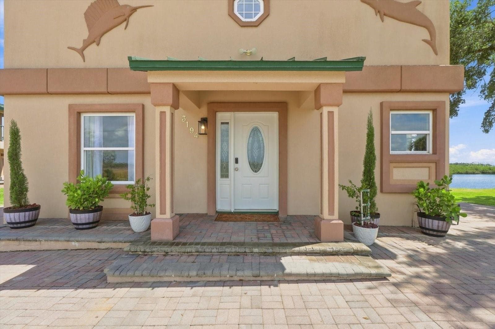 Covered Front Entry - 3194 INDIAN GULF LN, HERNANDO BEACH