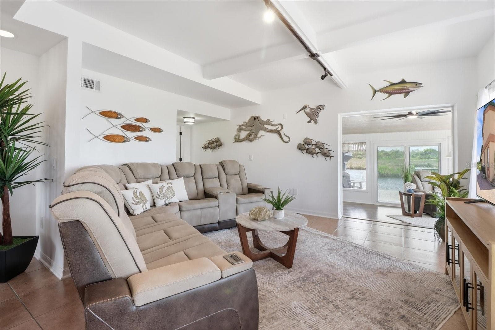 Living Room - 3194 INDIAN GULF LN, HERNANDO BEACH