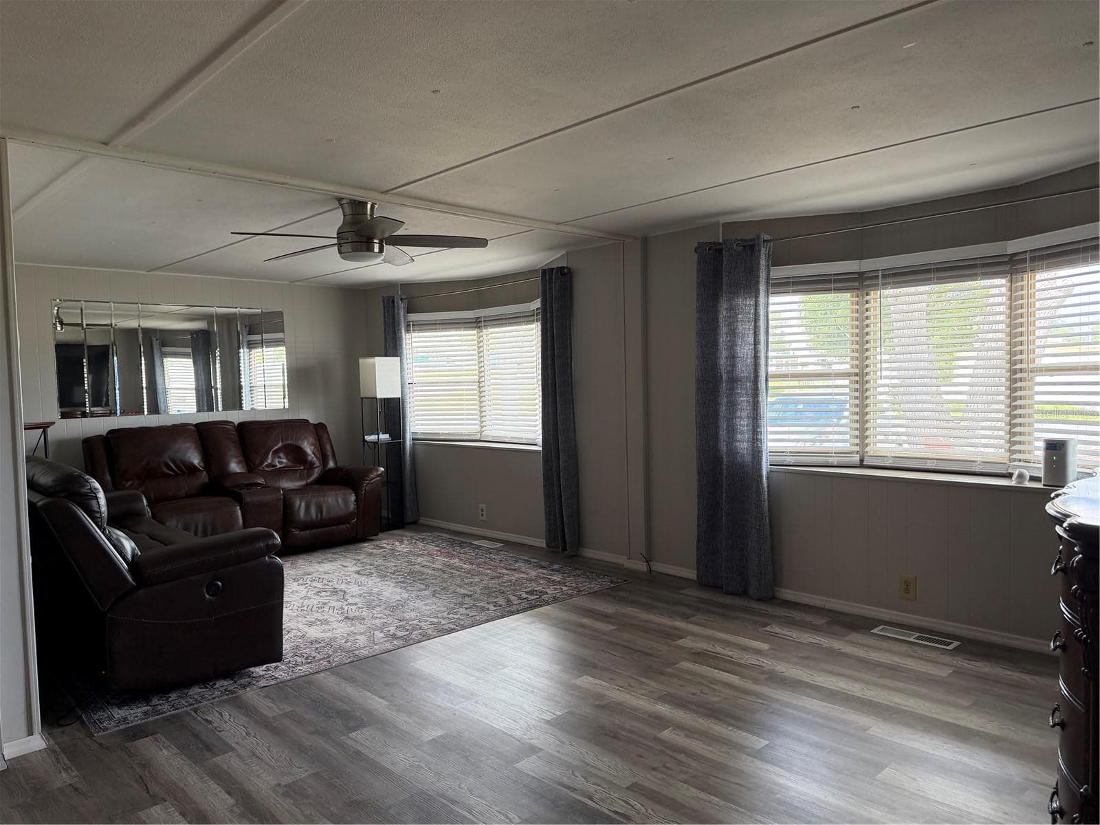 Mobile Home at 7175 FAIRLANE AVE, BROOKSVILLE, photo 10 of 34