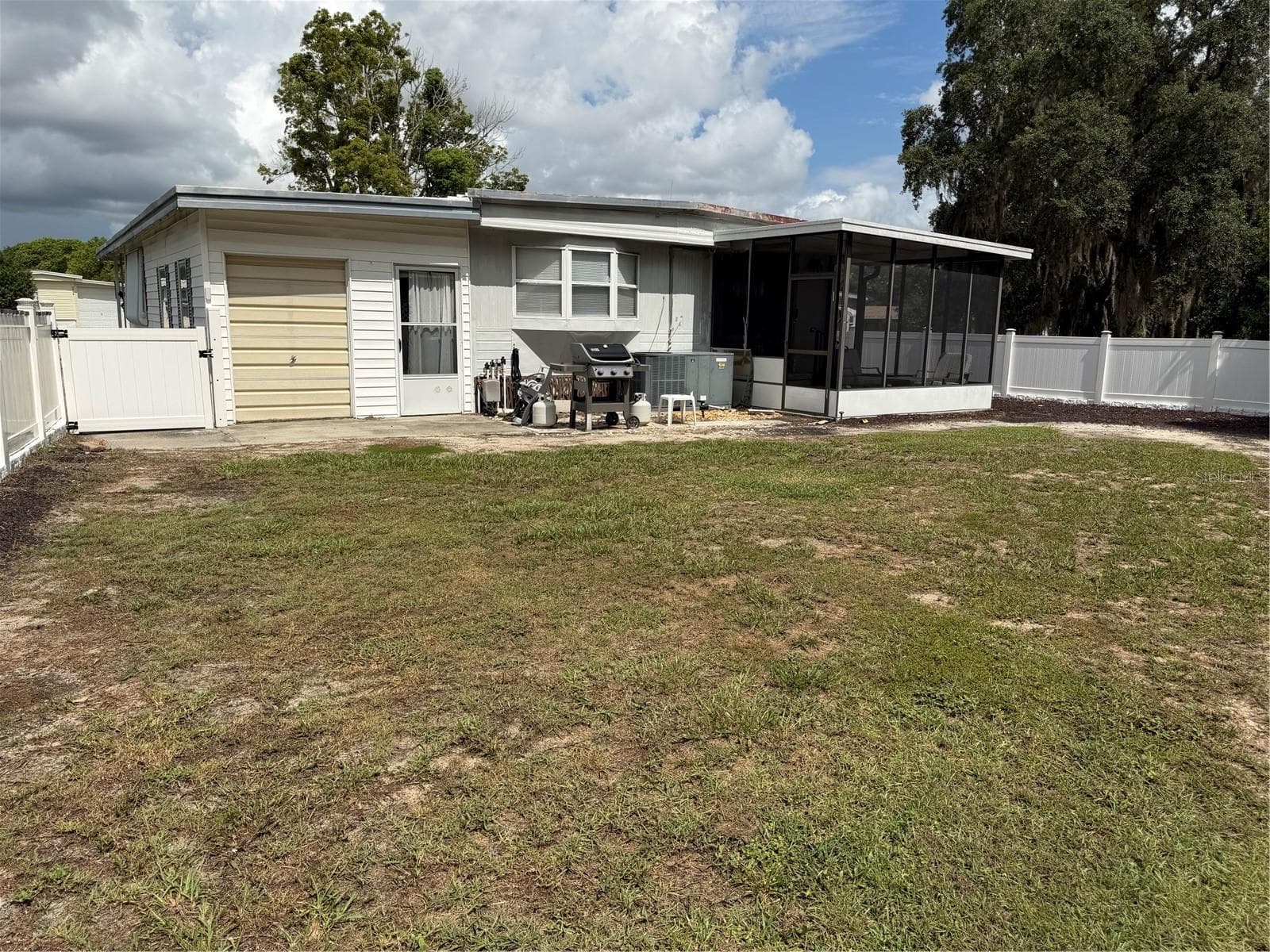 Mobile Home at 7175 FAIRLANE AVE, BROOKSVILLE, photo 22 of 34