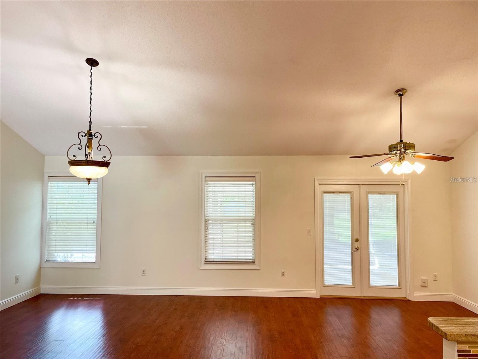 Single Family Residence at 957 SOUTHRIDGE TRL, ALTAMONTE SPRINGS, photo 3 of 16
