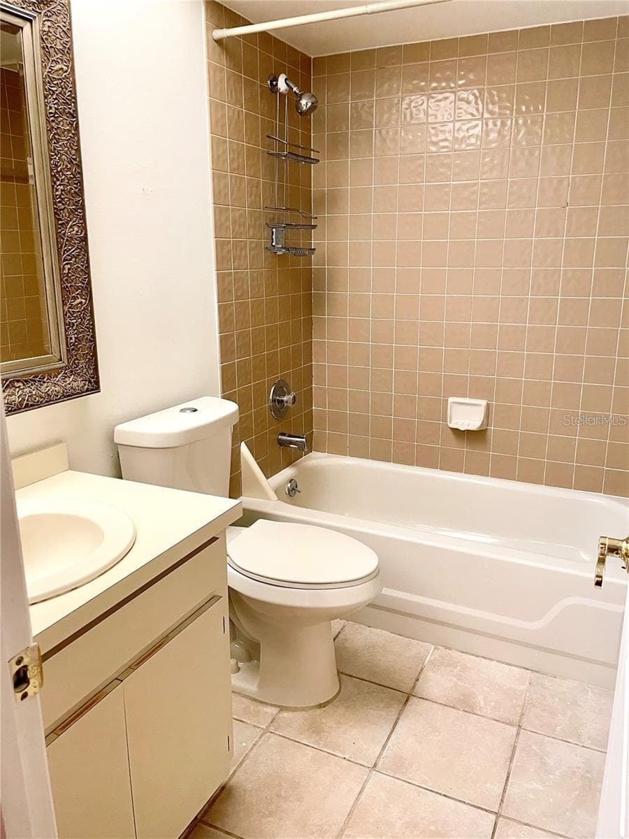 Single Family Residence at 957 SOUTHRIDGE TRL, ALTAMONTE SPRINGS, photo 13 of 16