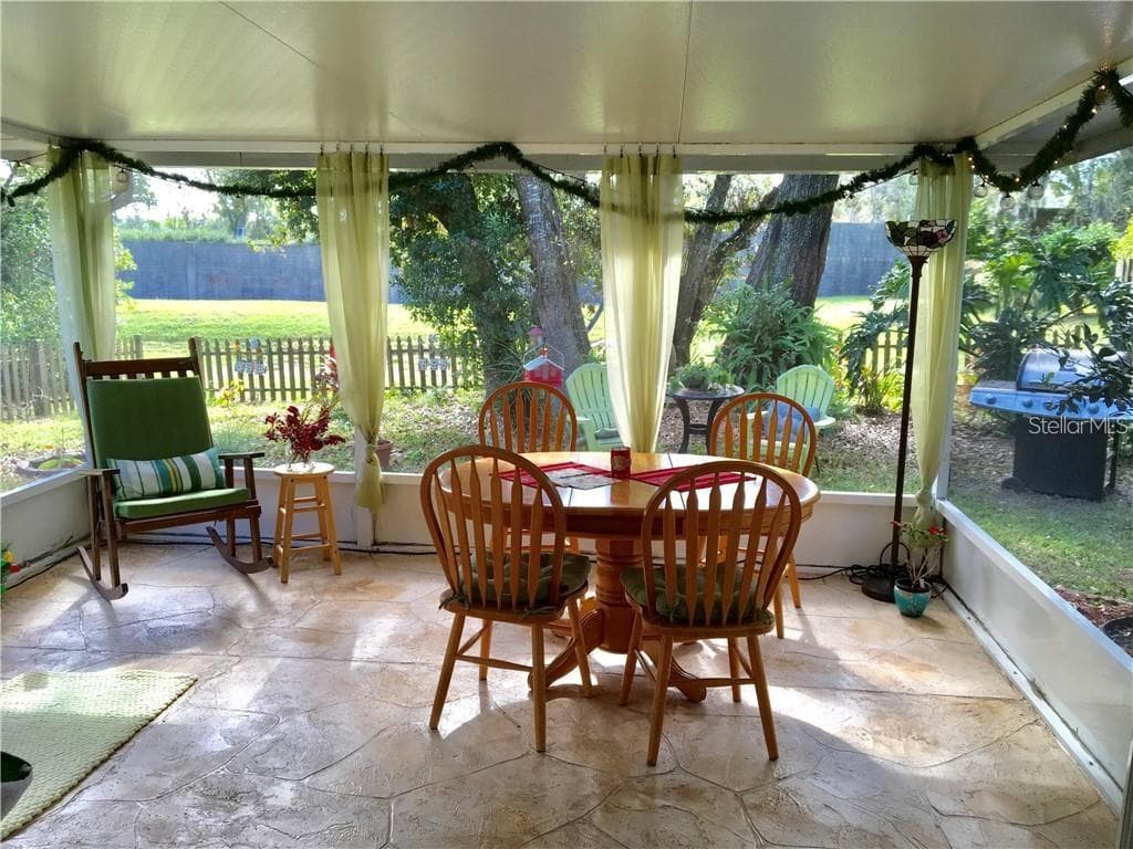 Single Family Residence at 957 SOUTHRIDGE TRL, ALTAMONTE SPRINGS, photo 15 of 16