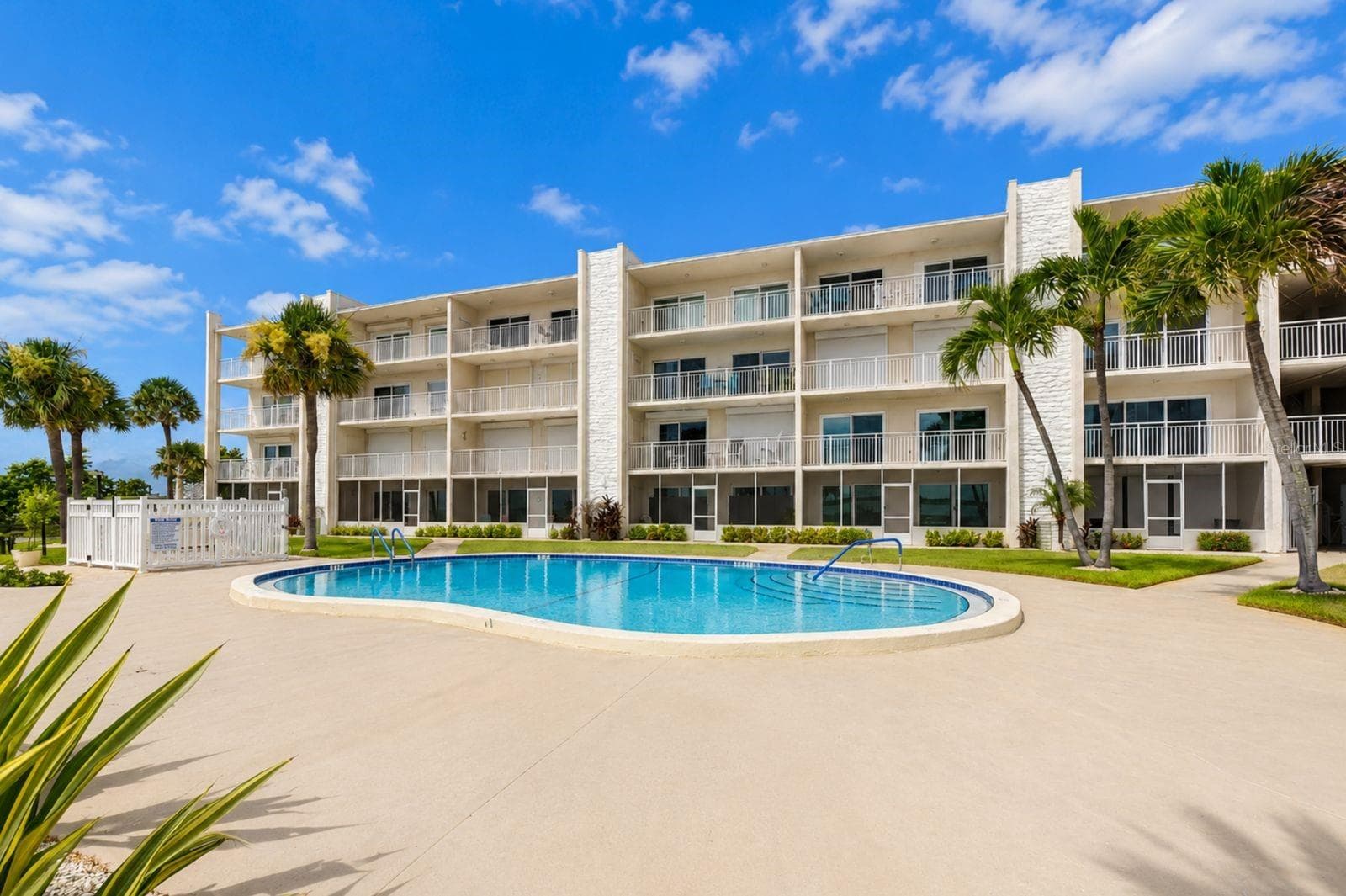 HIGHLY SOUGHT AFTER POINT PASS-A-GRILL LOCATION!! - 200 1ST AVE #207, ST PETE BEACH