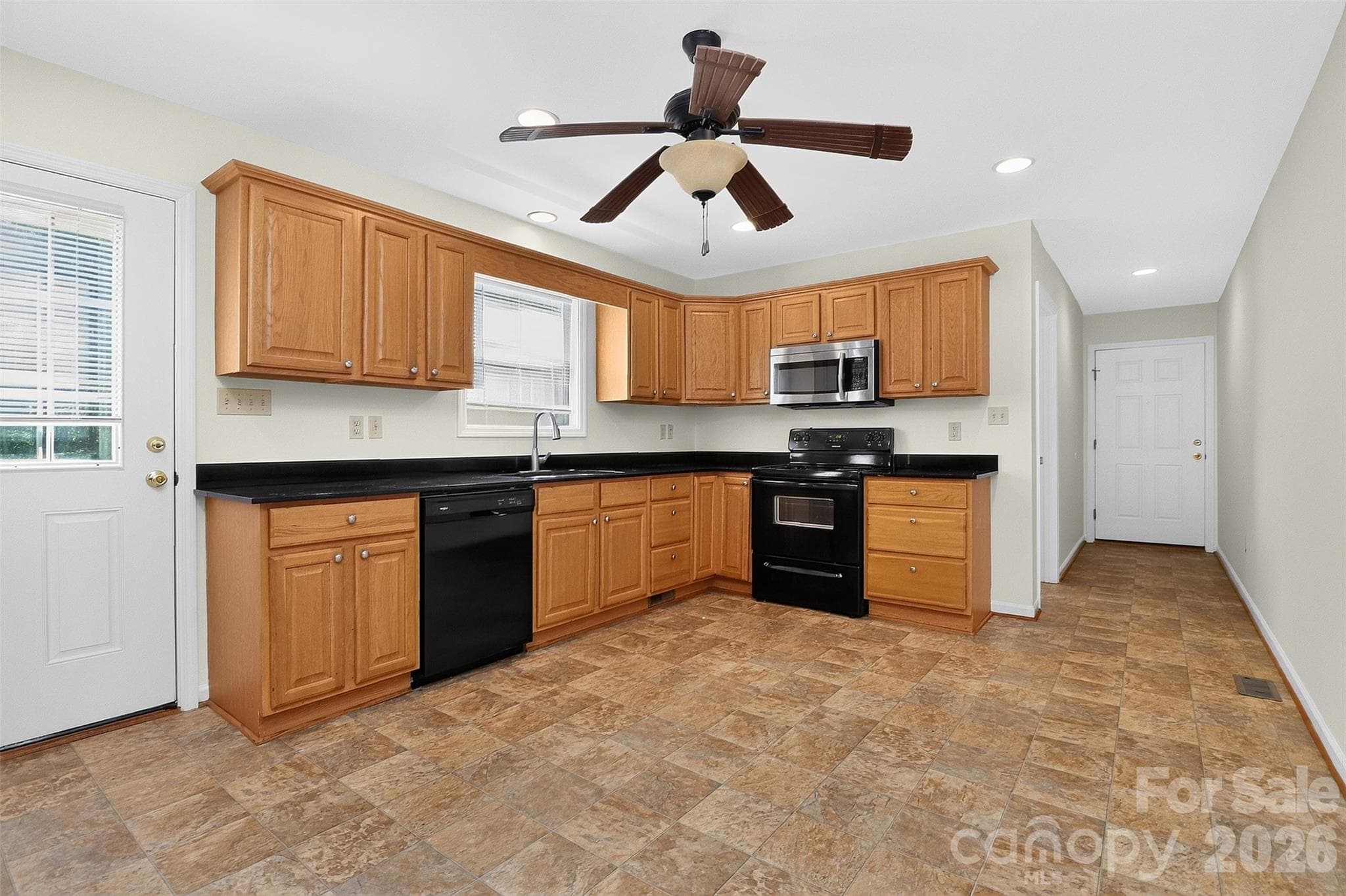 Single Family Residence at Lancaster, photo 14 of 36
