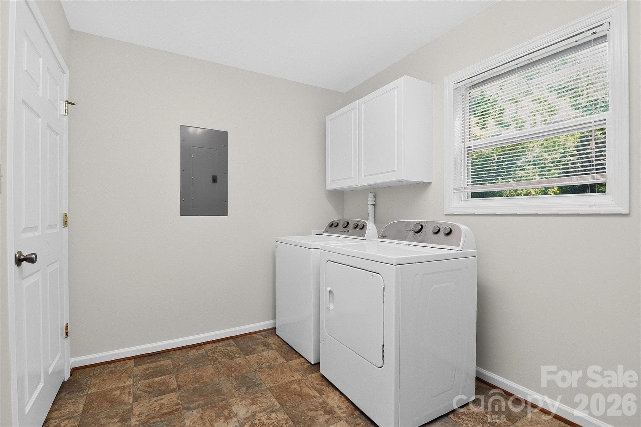 Single Family Residence at 221 S Potter Road, Lancaster, photo 11 of 26
