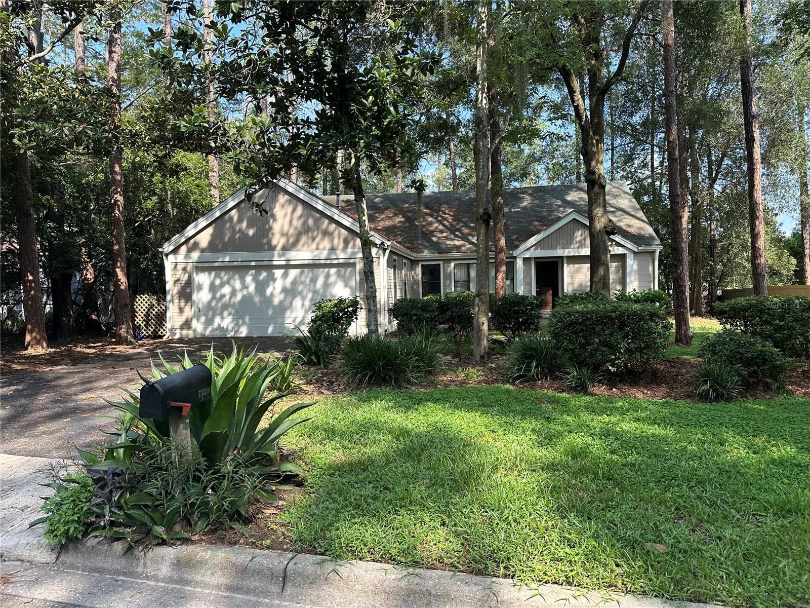 Single Family Residence at 7720 SW 47TH LN, GAINESVILLE, photo 2 of 15