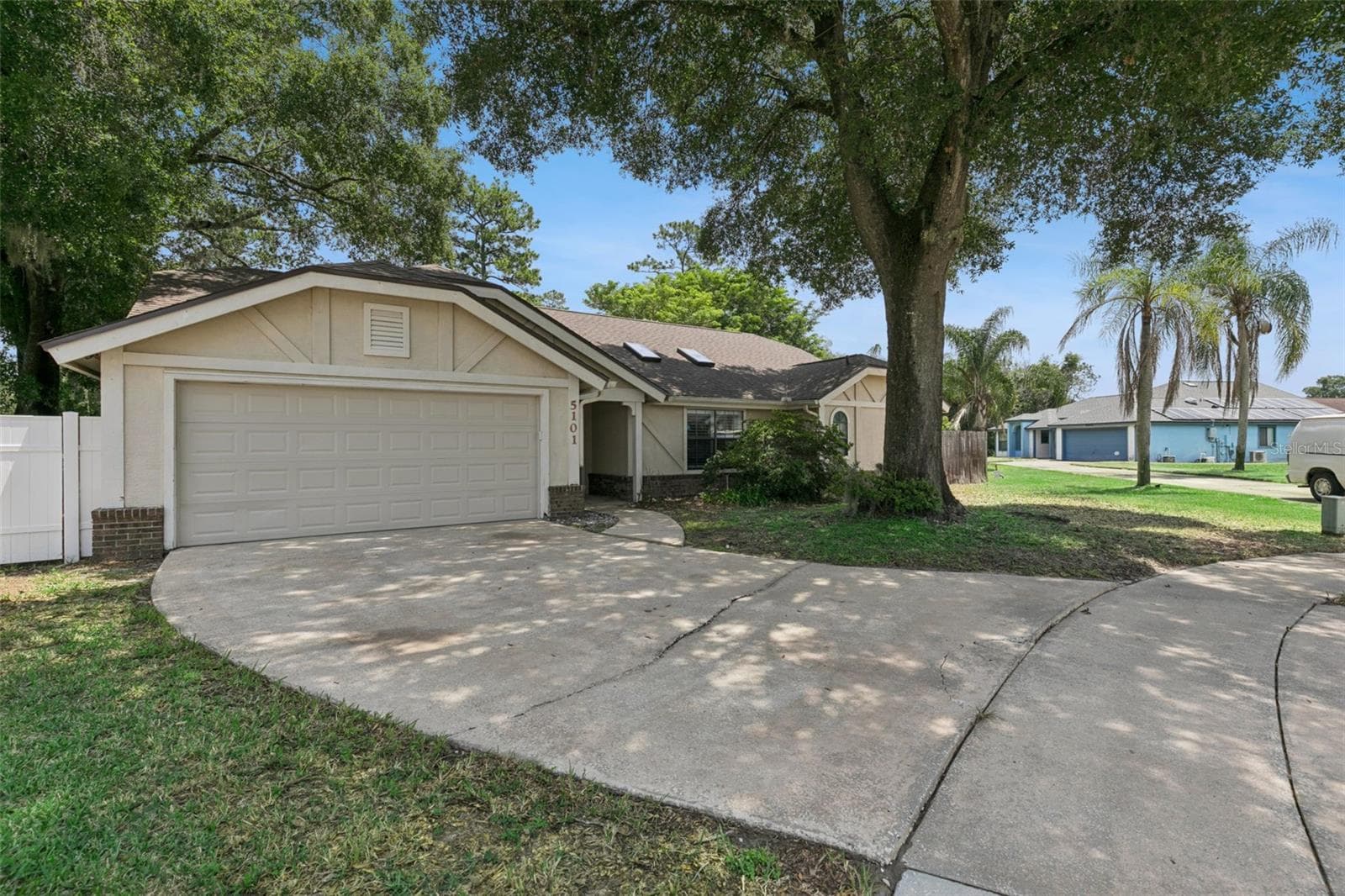 Single Family Residence at 5101 GOLDENWOOD DR, ORLANDO, photo 3 of 48