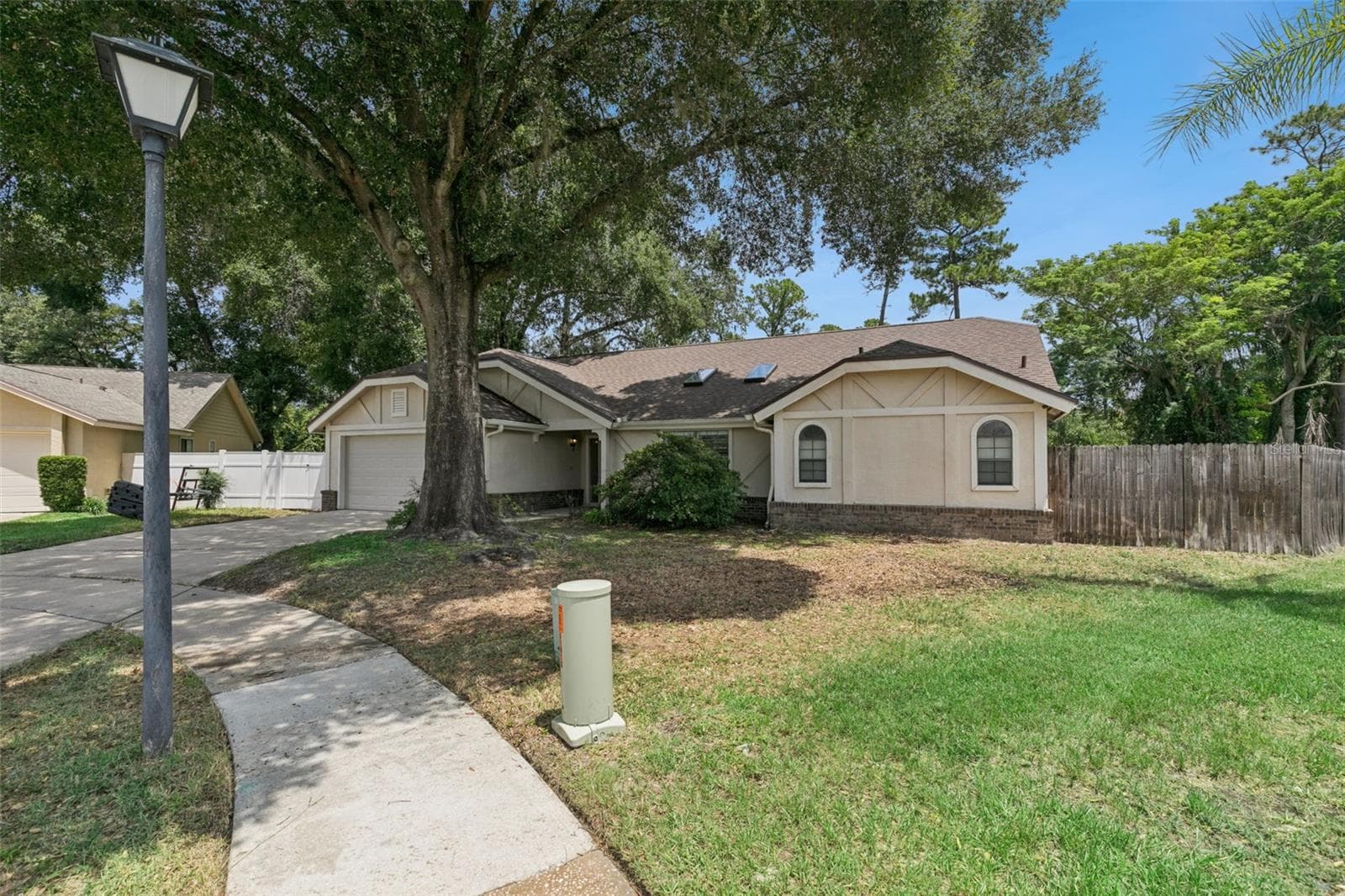 Single Family Residence at 5101 GOLDENWOOD DR, ORLANDO, photo 4 of 48