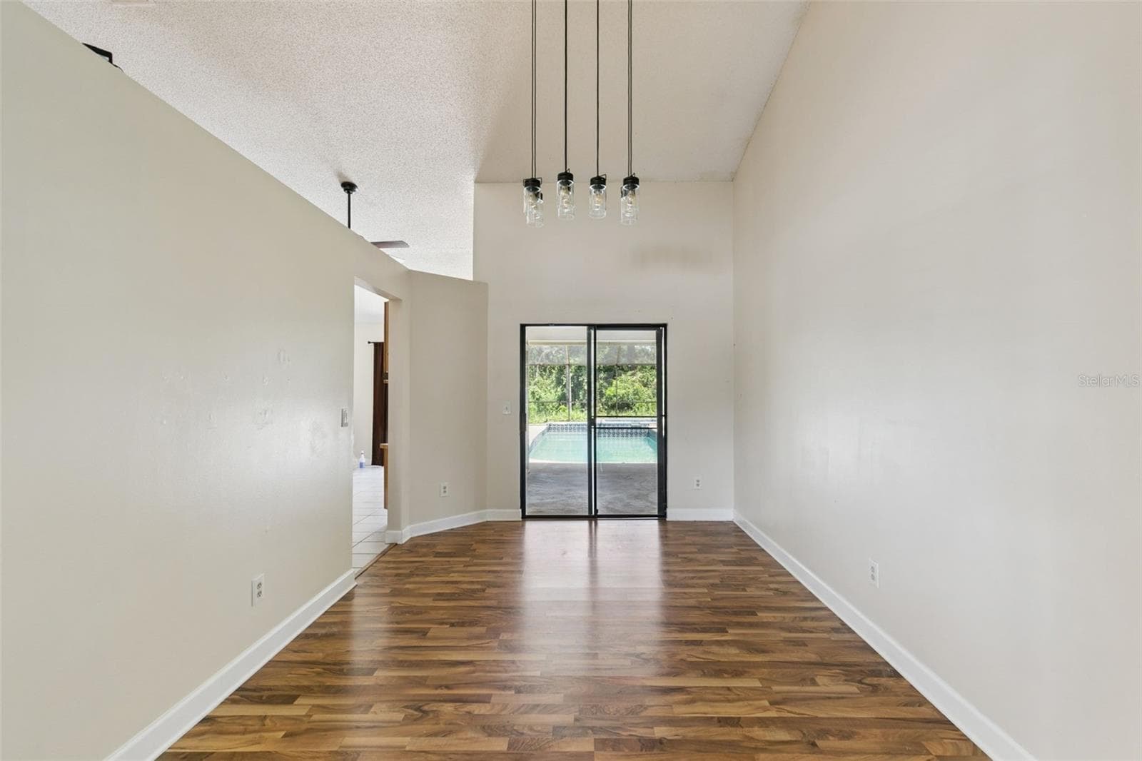 Single Family Residence at 5101 GOLDENWOOD DR, ORLANDO, photo 9 of 48
