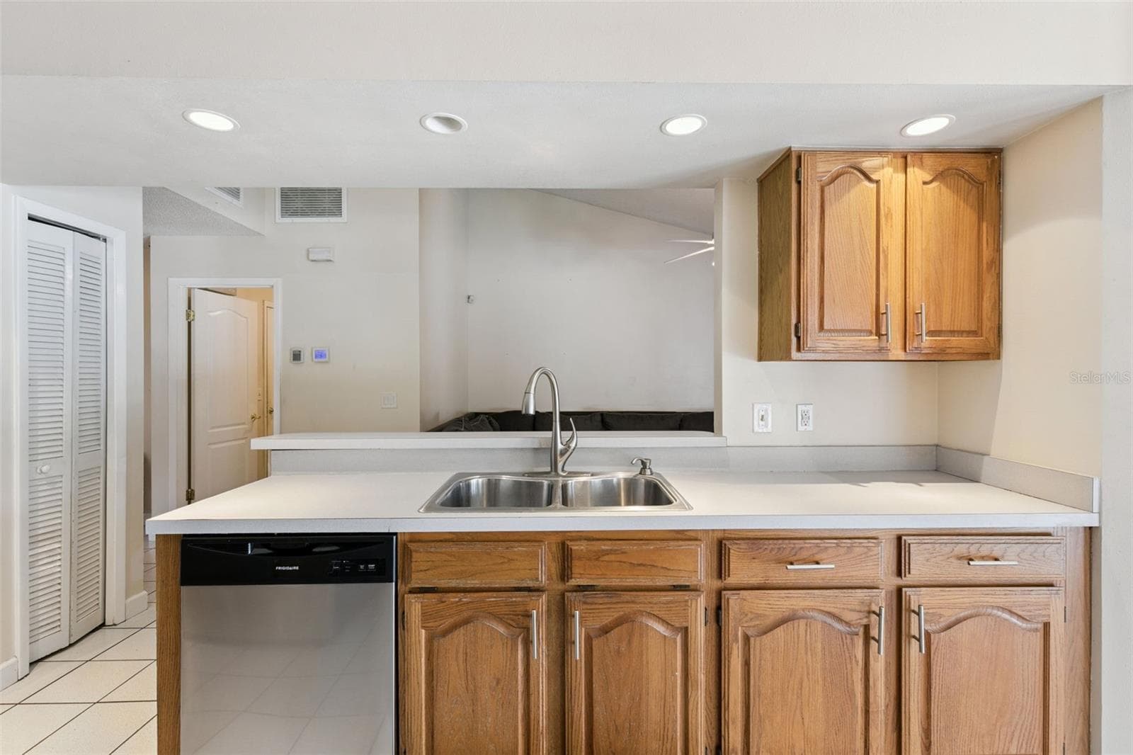 Single Family Residence at 5101 GOLDENWOOD DR, ORLANDO, photo 18 of 48