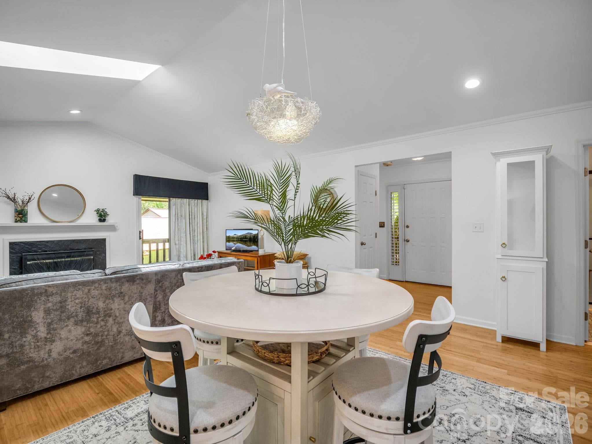 Wood-burning fireplace for those chilly evenings - 335 Melrose Avenue, Tryon