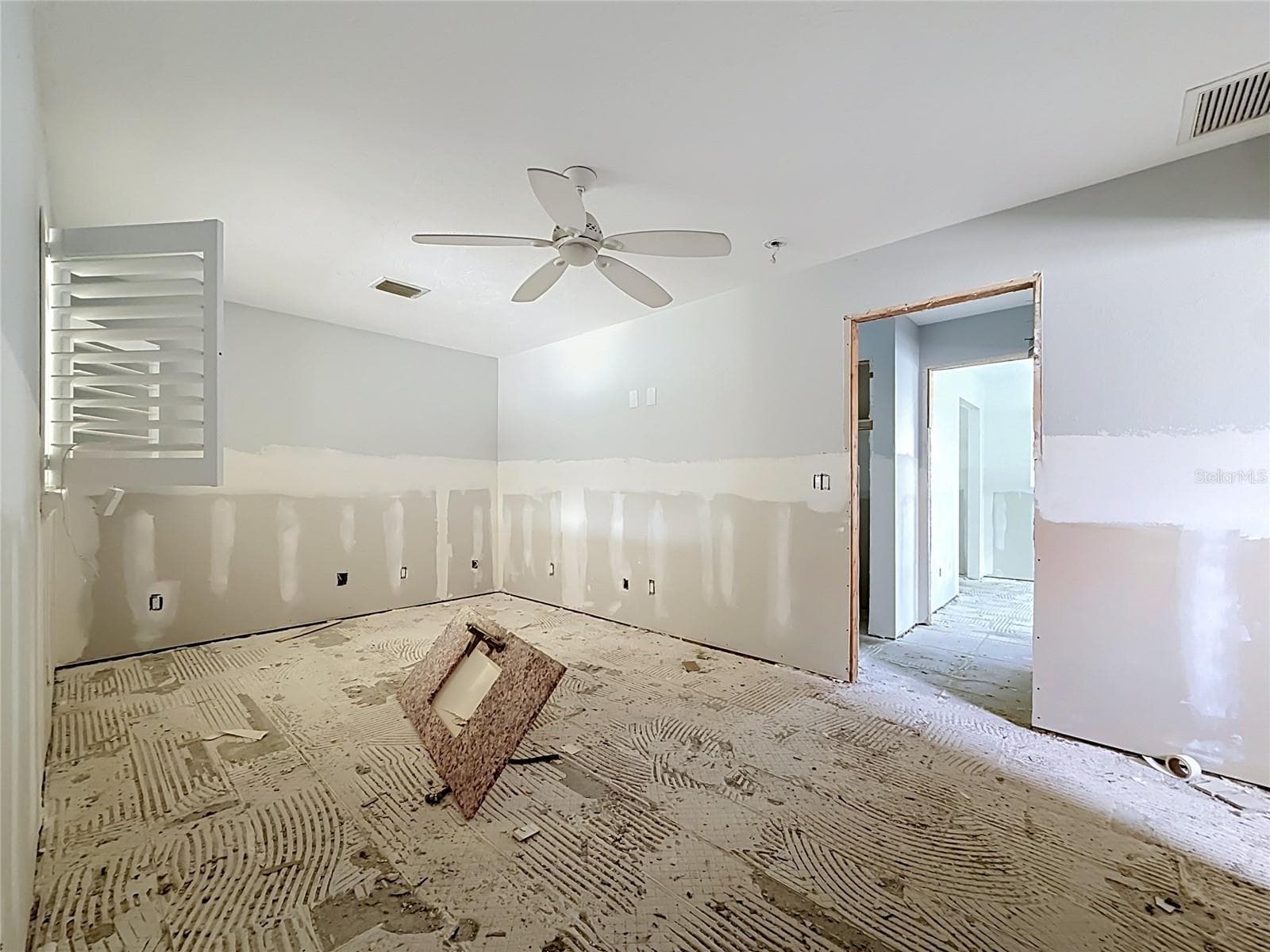 Single Family Residence at 2010 BAYOU GRANDE BLVD NE, ST PETERSBURG, photo 16 of 67