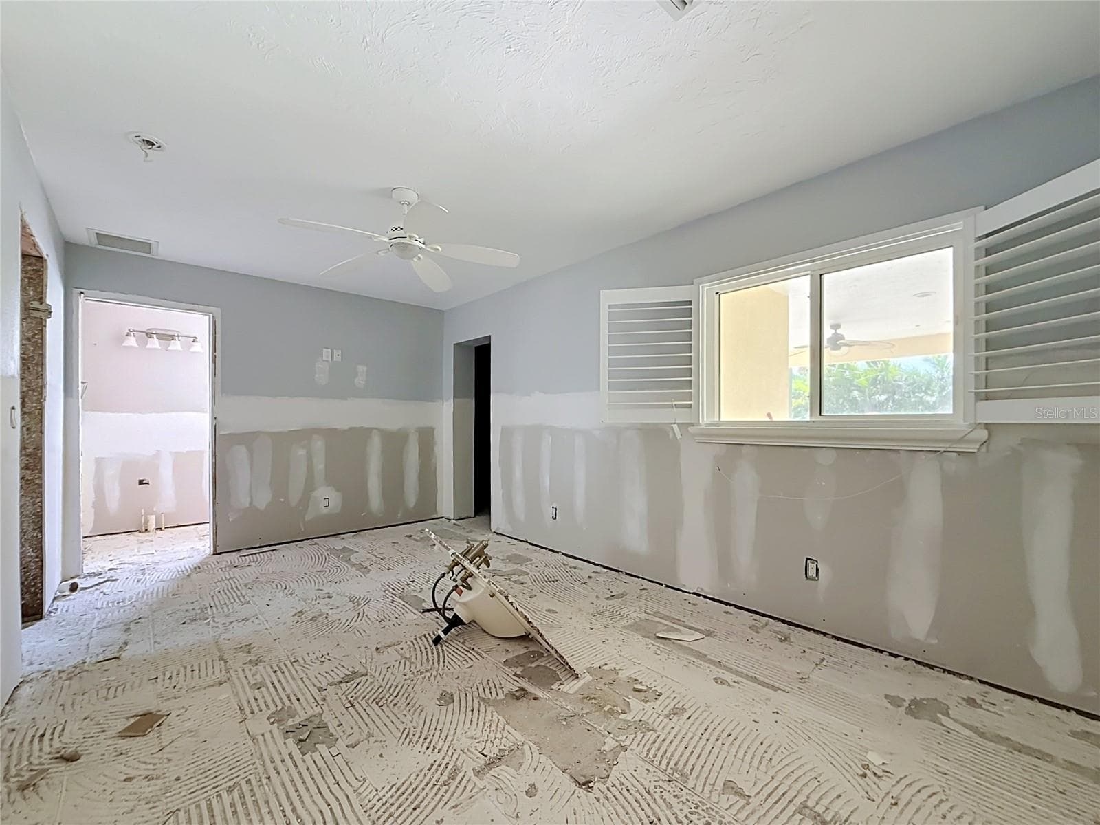 Single Family Residence at 2010 BAYOU GRANDE BLVD NE, ST PETERSBURG, photo 17 of 67