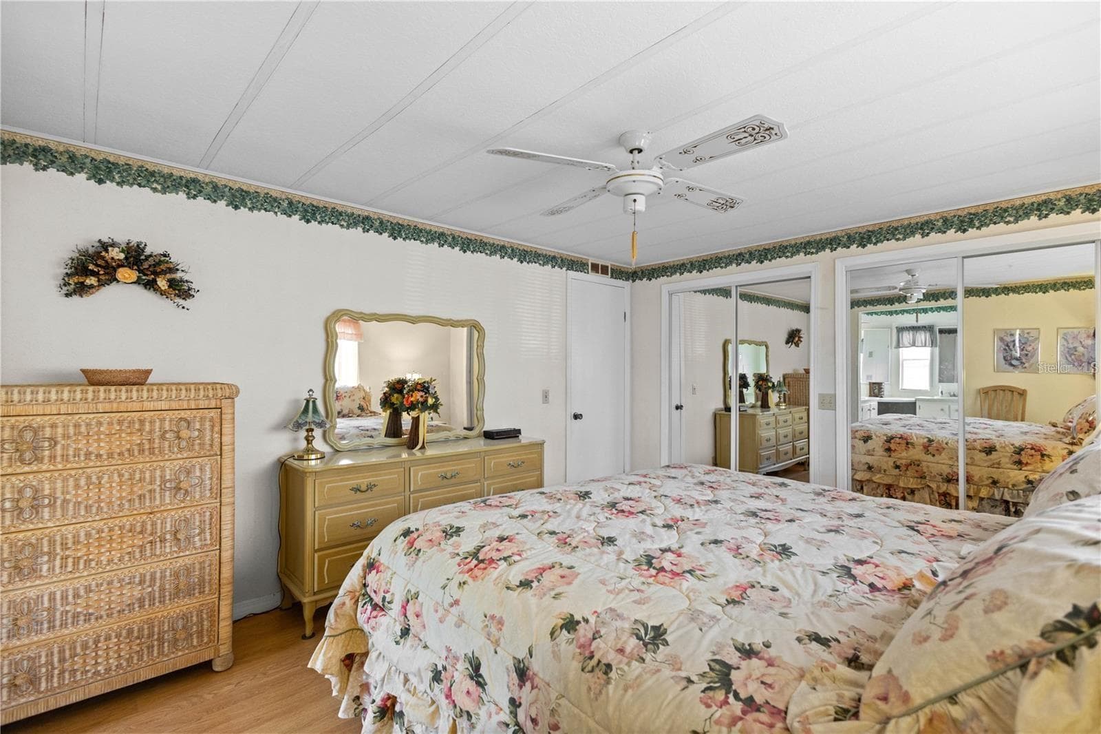 PRIMARY WITH EN SUITE BATH - 2100 KINGS HWY #27, PORT CHARLOTTE