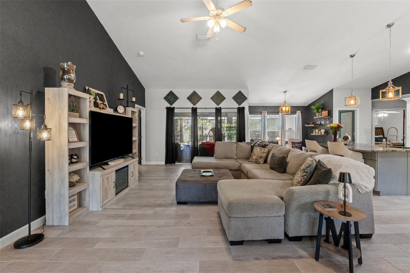 Single Family Residence at 4631 N RUSHMORE LOOP, BEVERLY HILLS, photo 7 of 40