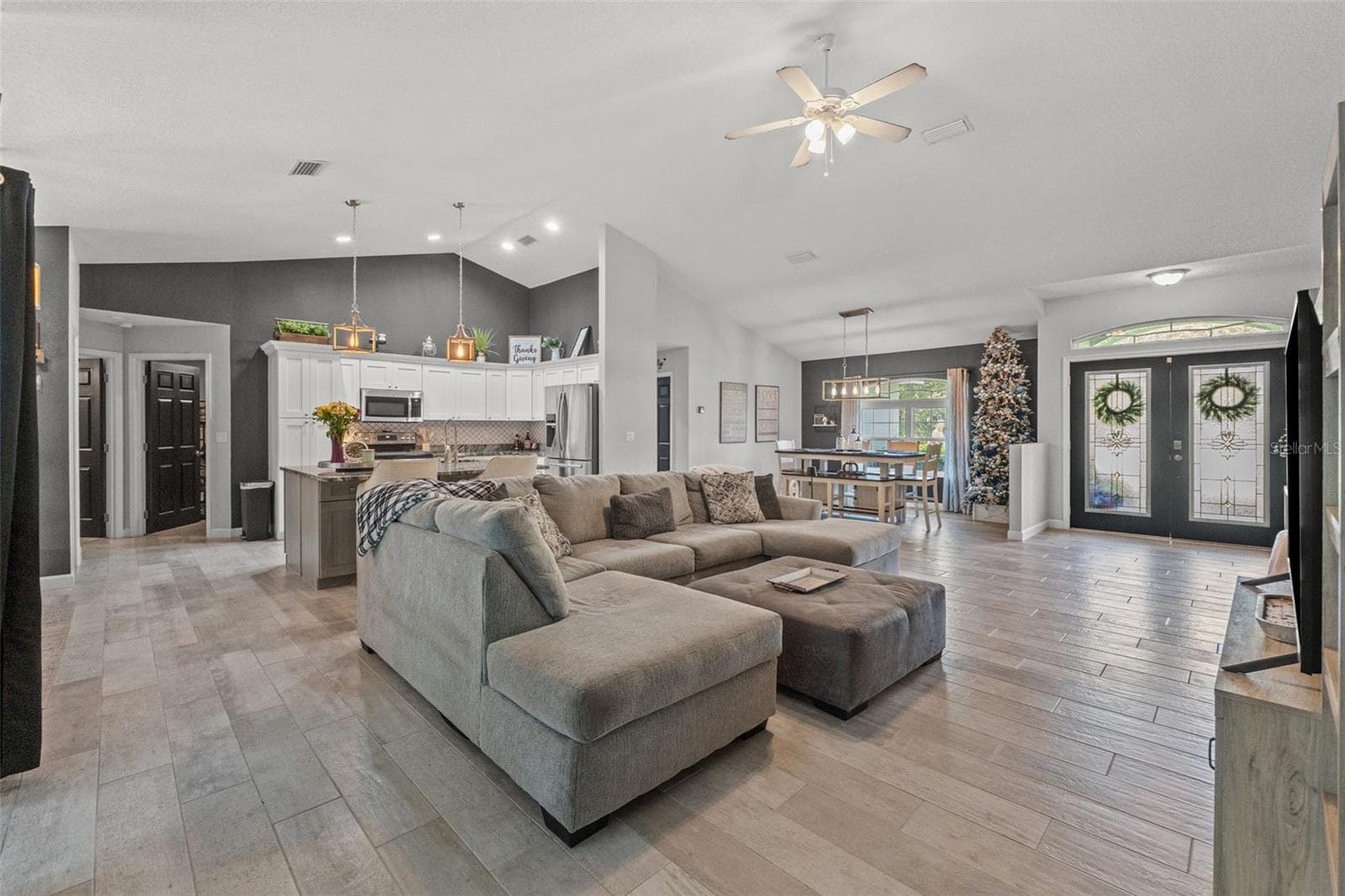 Single Family Residence at 4631 N RUSHMORE LOOP, BEVERLY HILLS, photo 27 of 40