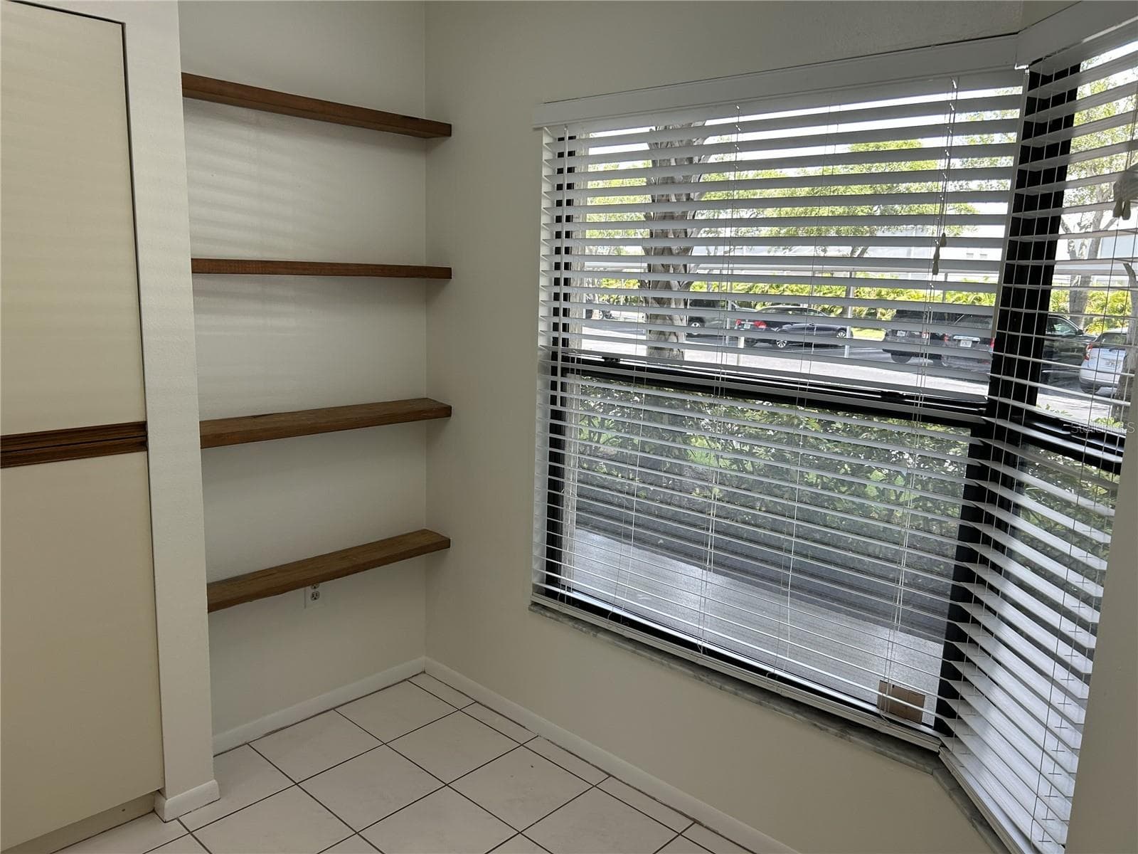 Condominium at 1316 PASADENA AVE S #102, SOUTH PASADENA, photo 6 of 63