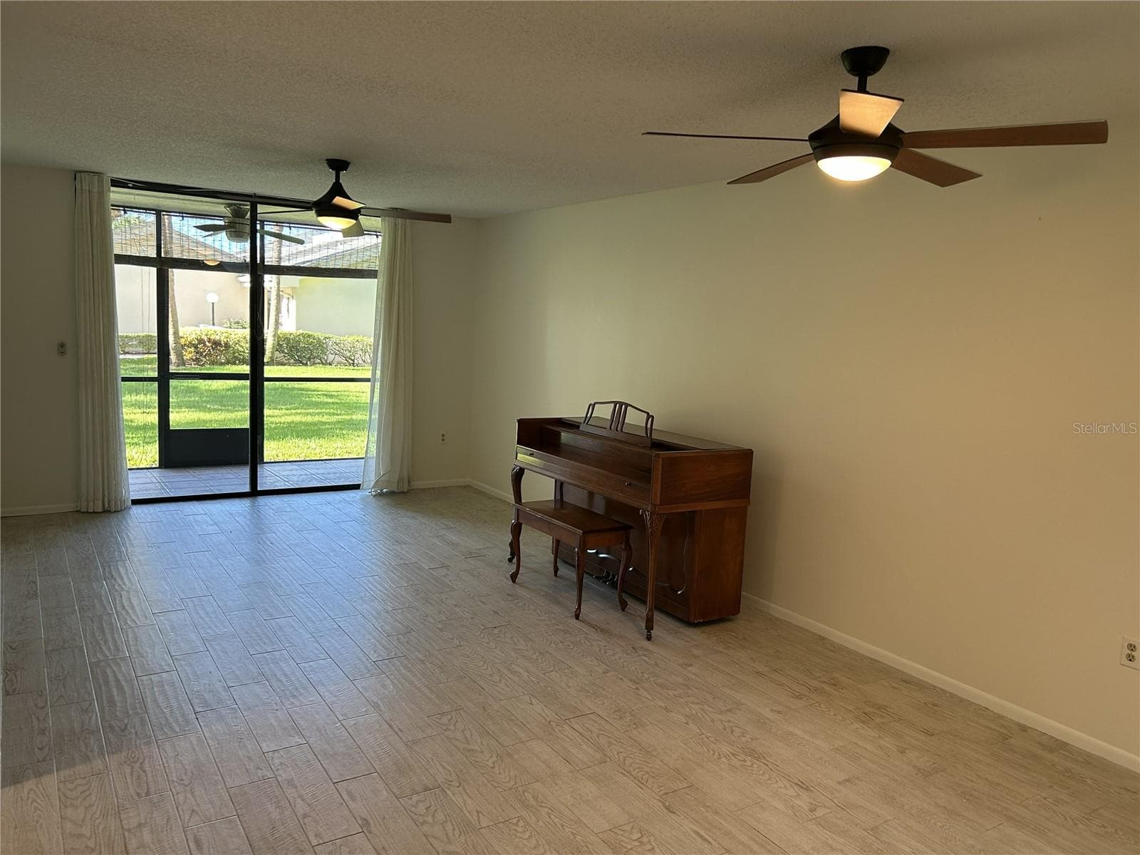 Condominium at 1316 PASADENA AVE S #102, SOUTH PASADENA, photo 10 of 63