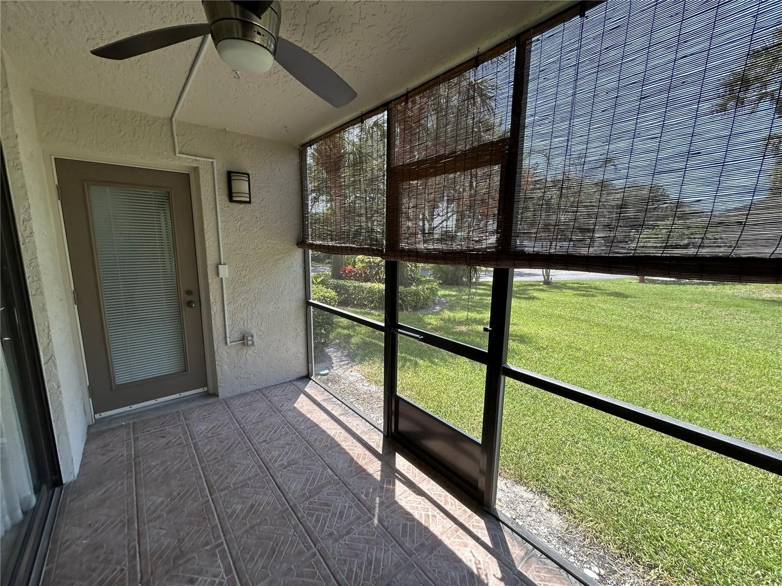 Condominium at 1316 PASADENA AVE S #102, SOUTH PASADENA, photo 27 of 63