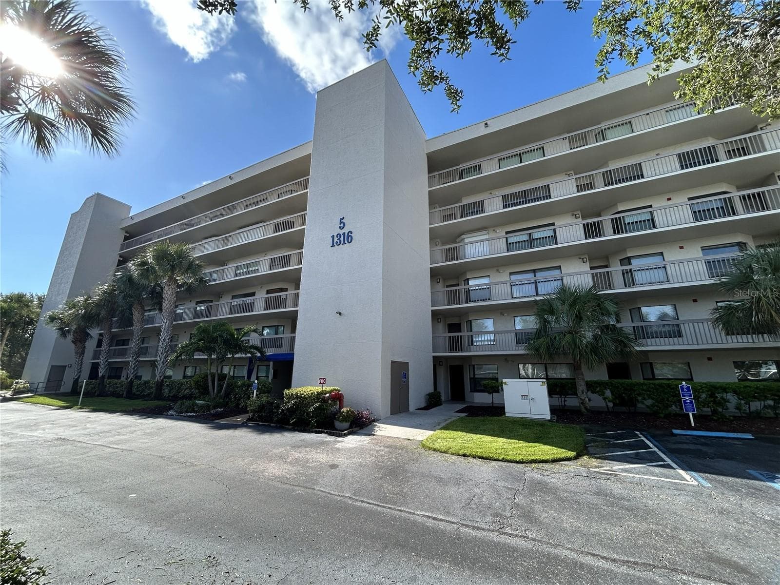 Condominium at 1316 PASADENA AVE S #102, SOUTH PASADENA, photo 42 of 63
