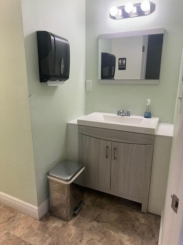 Medical Office at 506 4TH AVE W, PALMETTO, photo 10 of 13