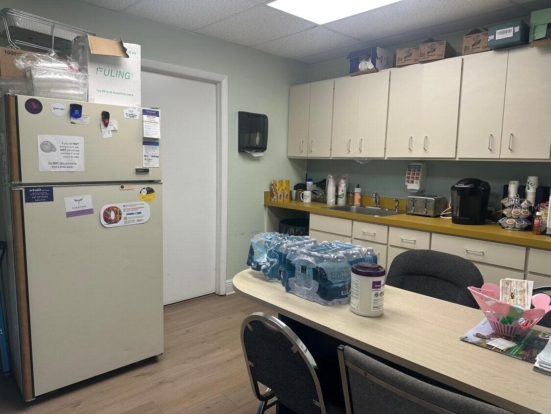 Medical Office at 506 4TH AVE W, PALMETTO, photo 11 of 13