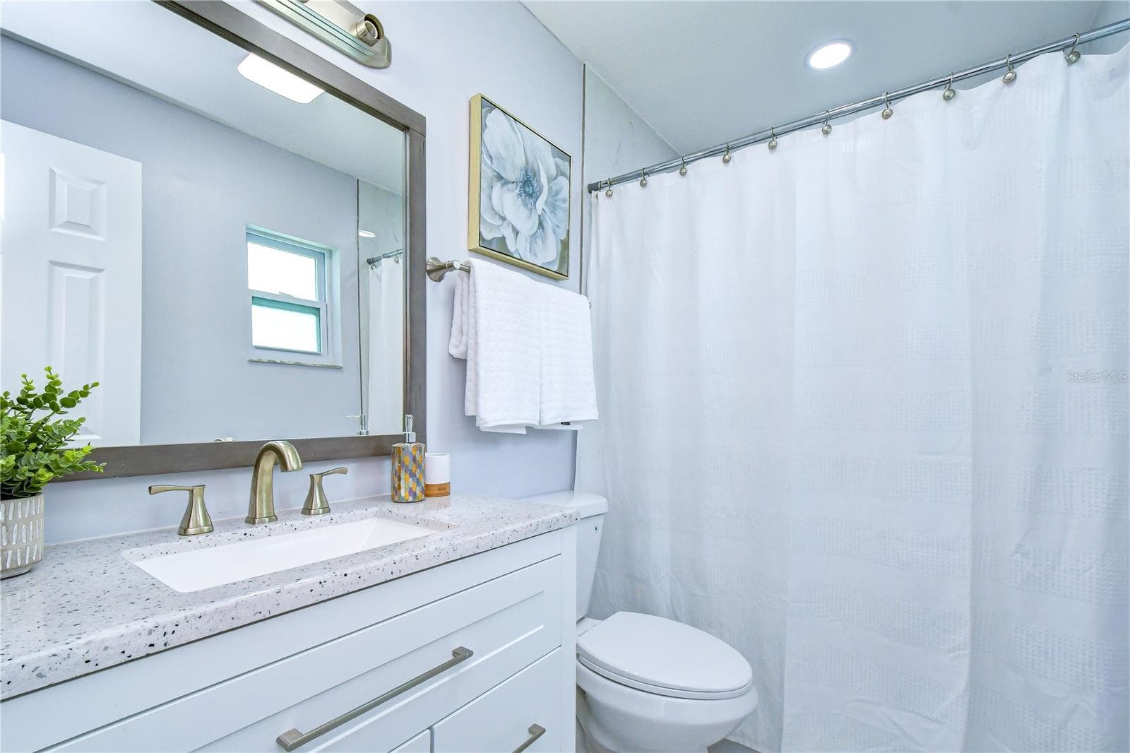 primary bathroom ensuite - 613 5TH AVE SE, LARGO