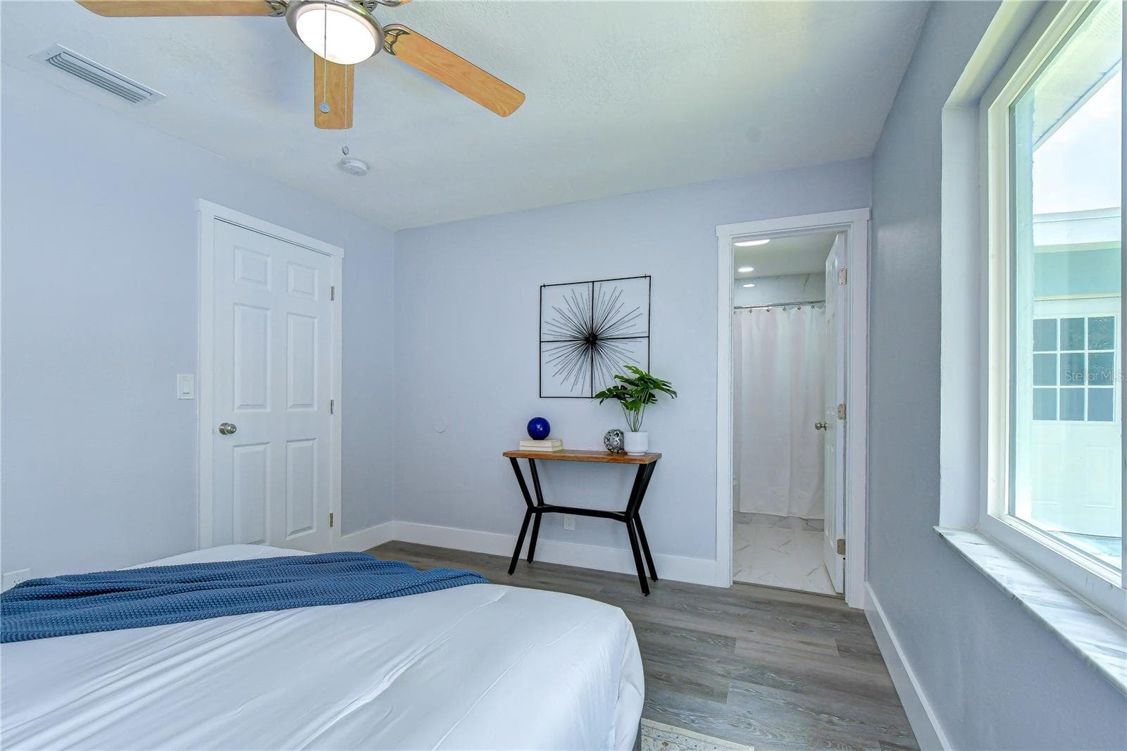 Single Family Residence at 613 5TH AVE SE, LARGO, photo 38 of 46