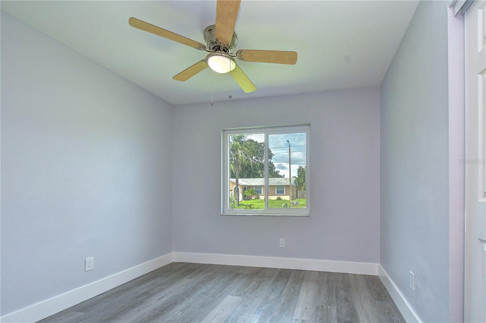 Single Family Residence at 613 5TH AVE SE, LARGO, photo 41 of 46