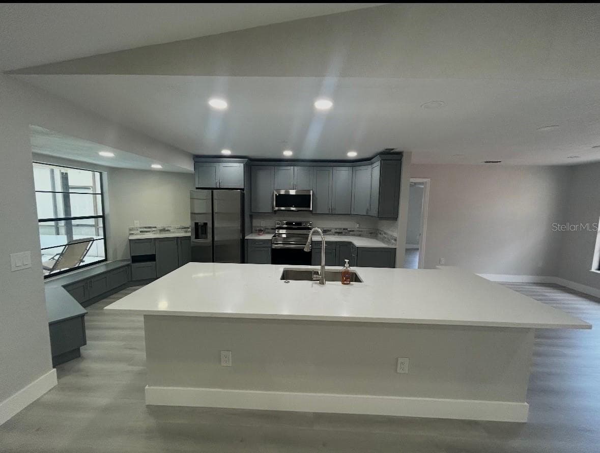 Single Family Residence at 11189 LINDEN DR, SPRING HILL, photo 7 of 21