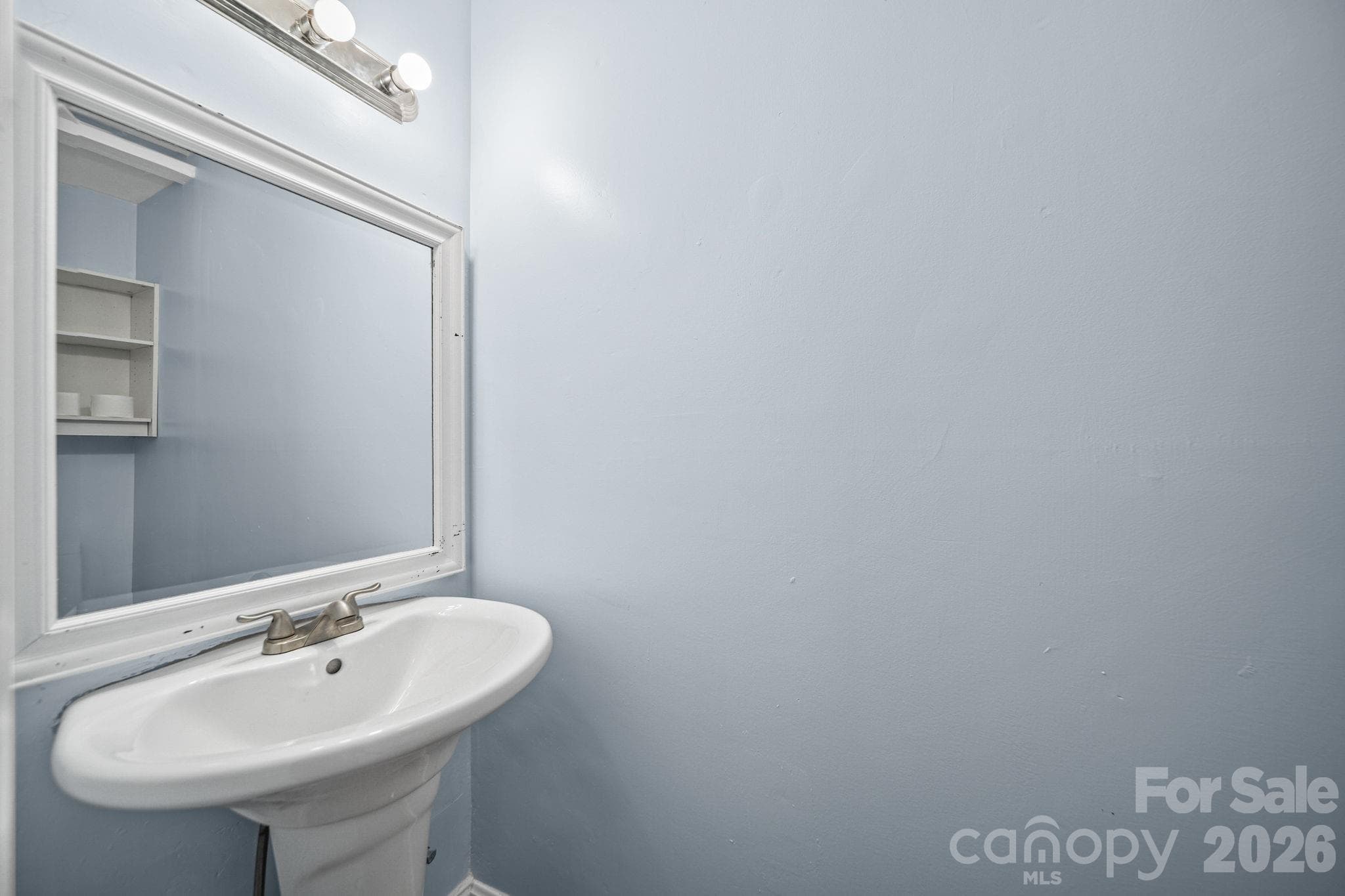 Half bath in primary bed - 3029 Rosehill Drive, Charlotte
