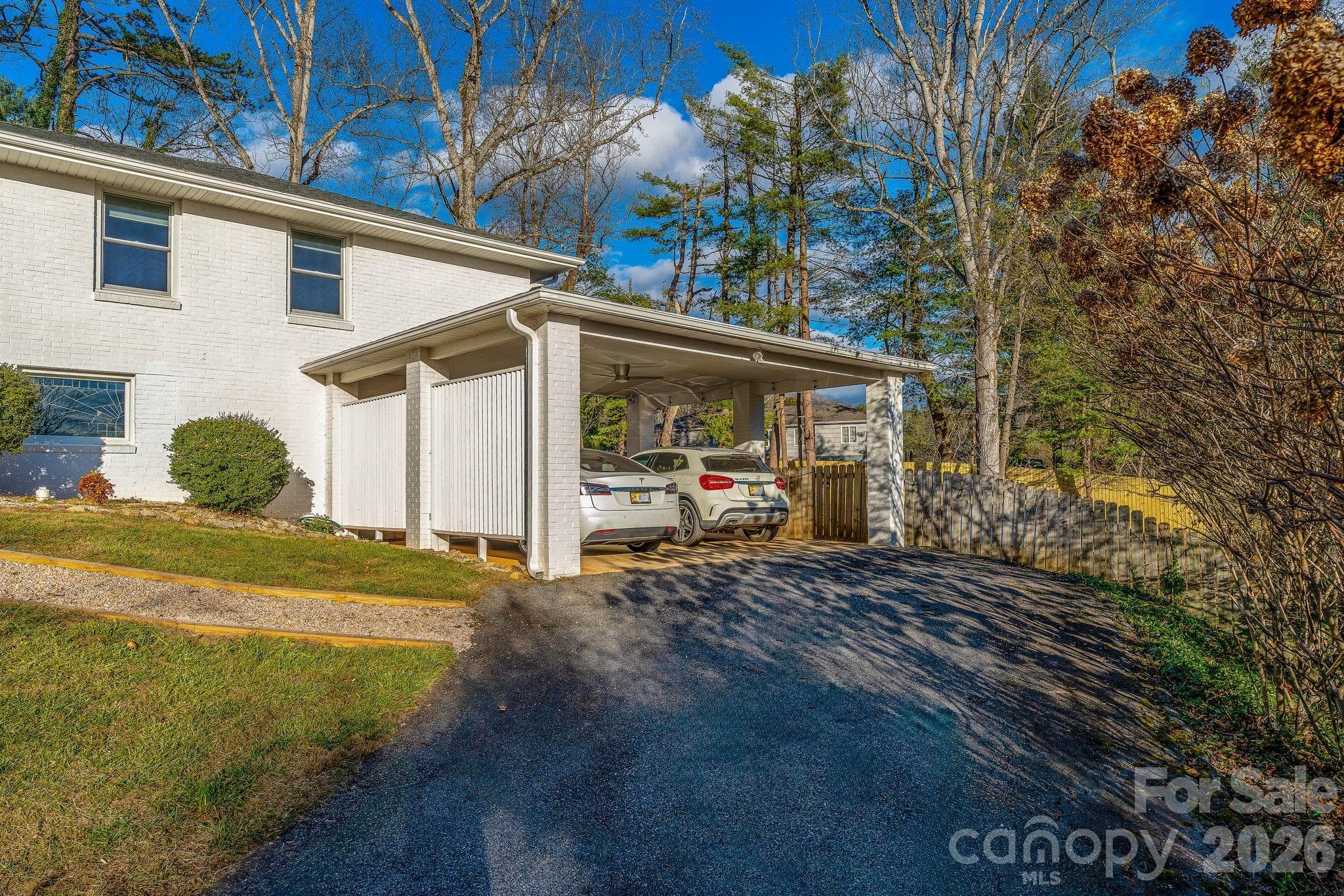 Single Family Residence at 2 Bevlyn Drive, Asheville, photo 47 of 48