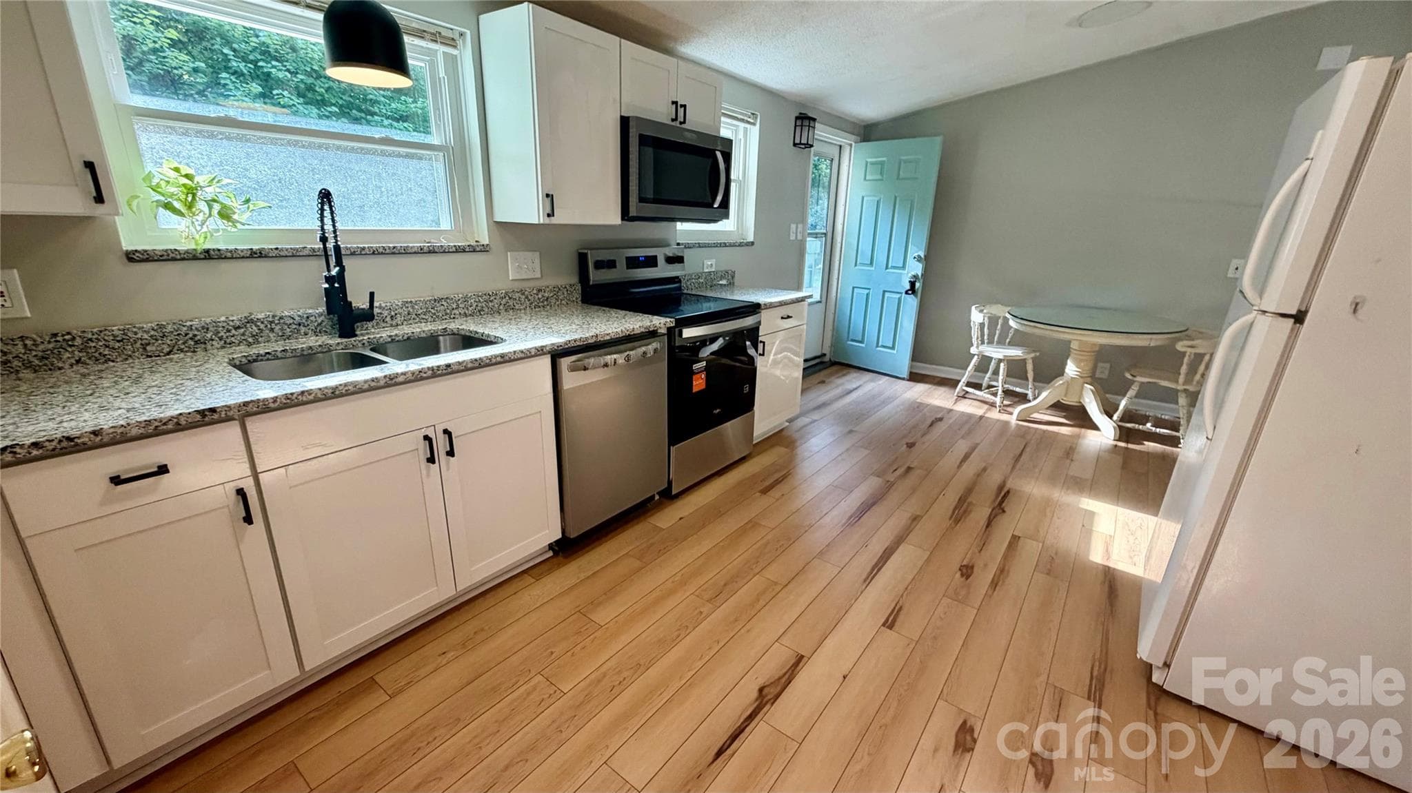 Single Family Residence at 216 Auten Circle, Mount Holly, photo 12 of 32