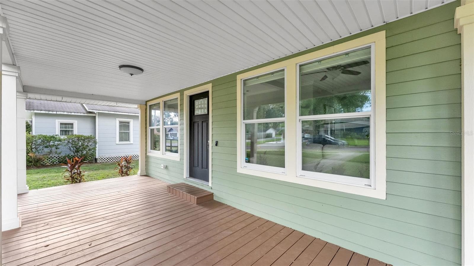 Front Porch - Just waiting for a Swing and Rocking Chairs! - 541 W PARK ST, LAKELAND