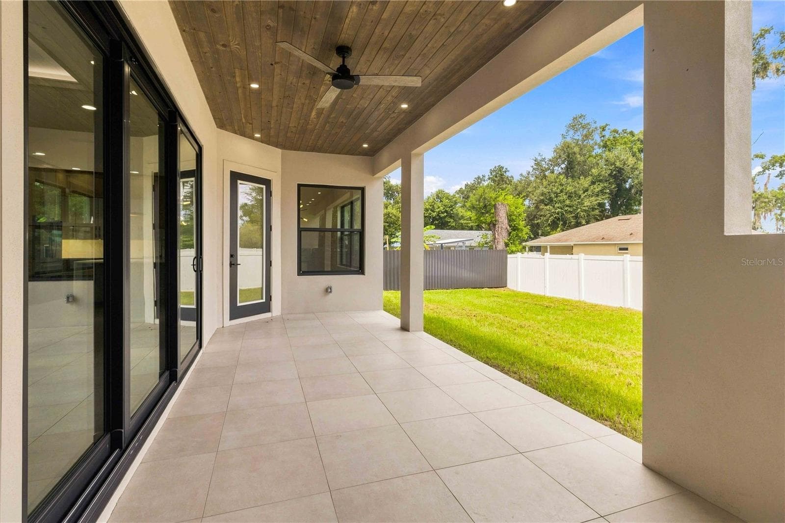 Single Family Residence at 104 S MAKI RD, PLANT CITY, photo 32 of 43