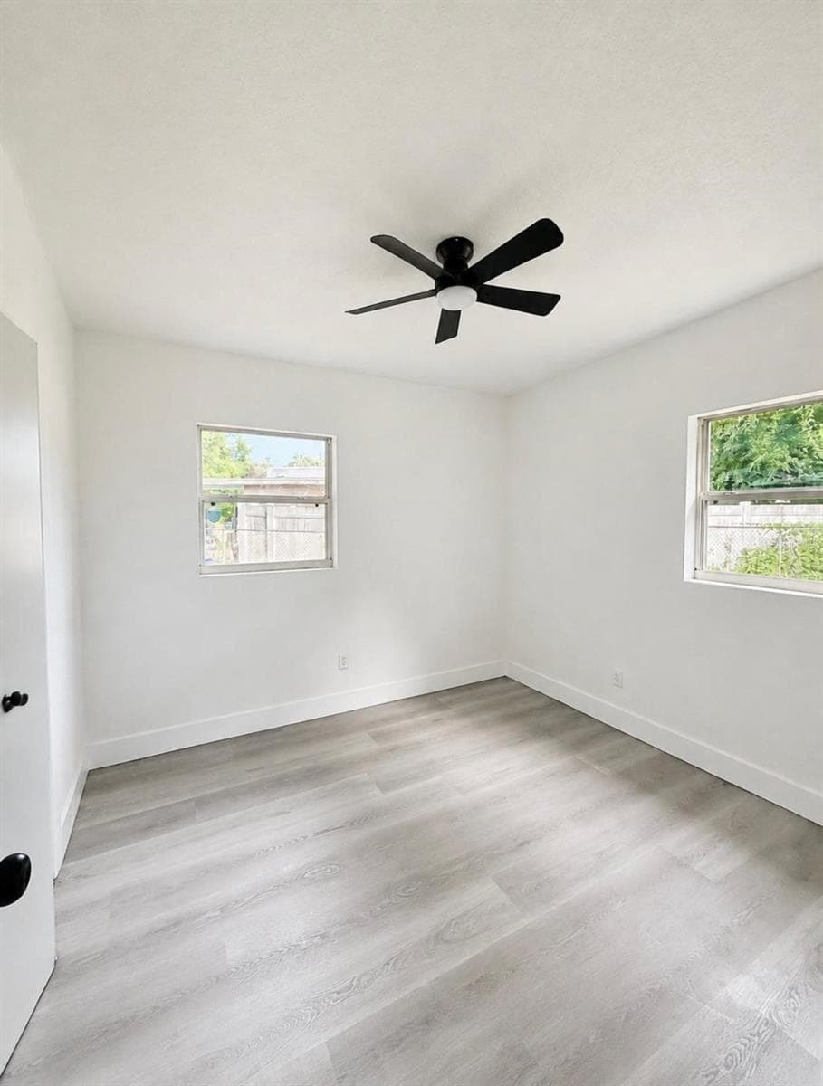 Single Family Residence at 101 CLUB RD, SANFORD, photo 5 of 16