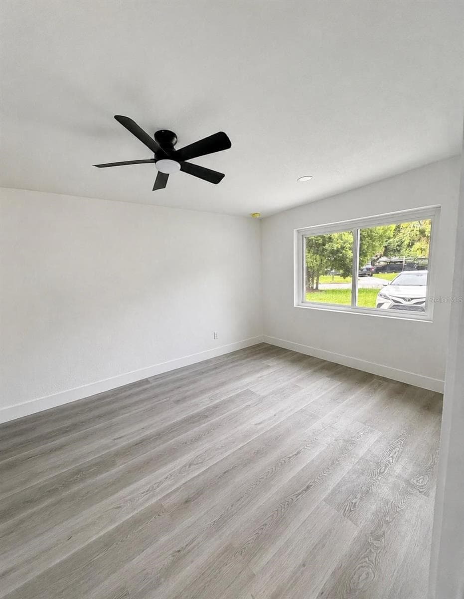 Single Family Residence at 101 CLUB RD, SANFORD, photo 7 of 16
