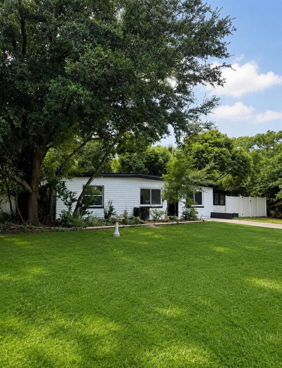 Single Family Residence at 101 CLUB RD, SANFORD, photo 13 of 16