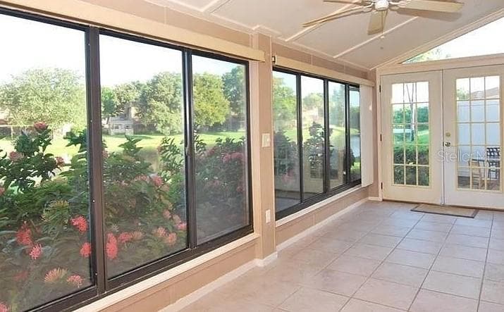 Townhouse at 8414 17TH ST N, ST PETERSBURG, photo 10 of 52