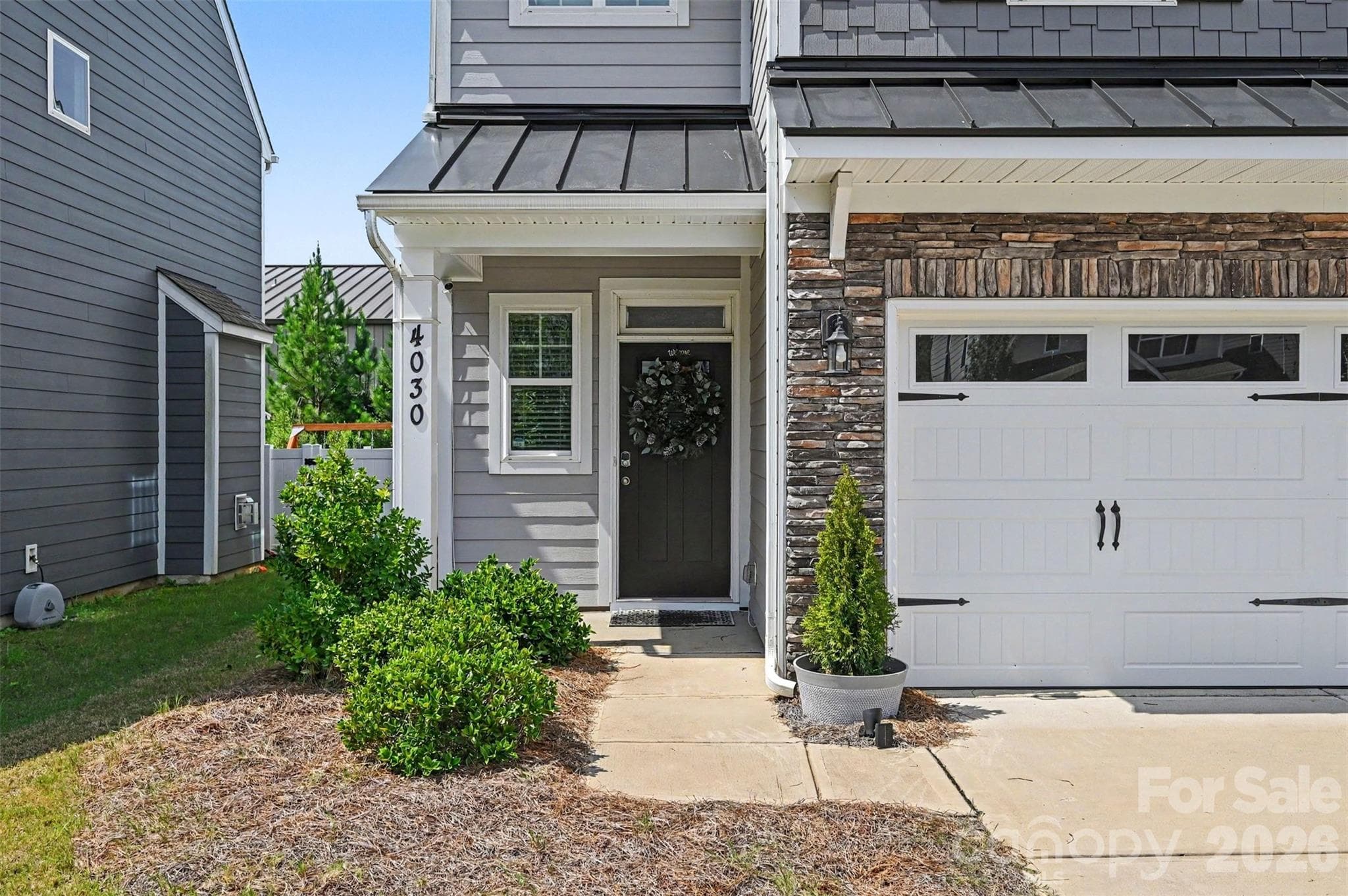 Single Family Residence at 4030 Belle Landing Road, Charlotte, photo 3 of 37