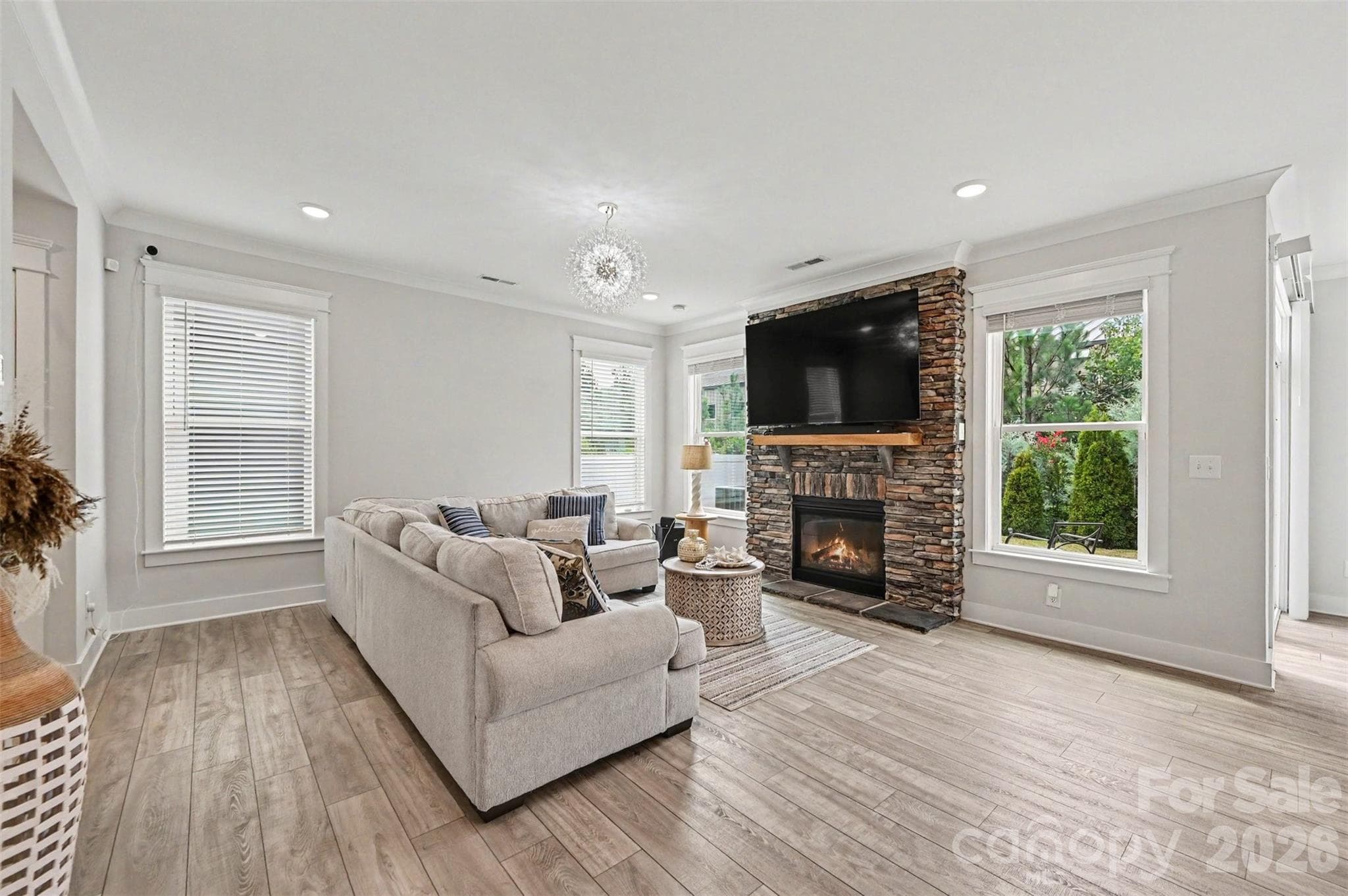Single Family Residence at 4030 Belle Landing Road, Charlotte, photo 6 of 37