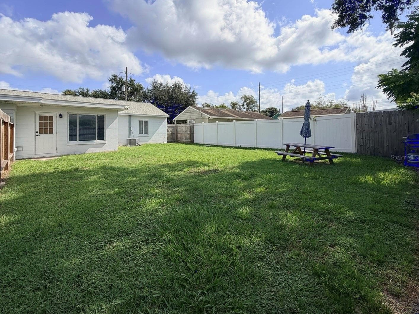 Private, fully fenced, main home backyard - 1604 BRYN MAWR ST, ORLANDO