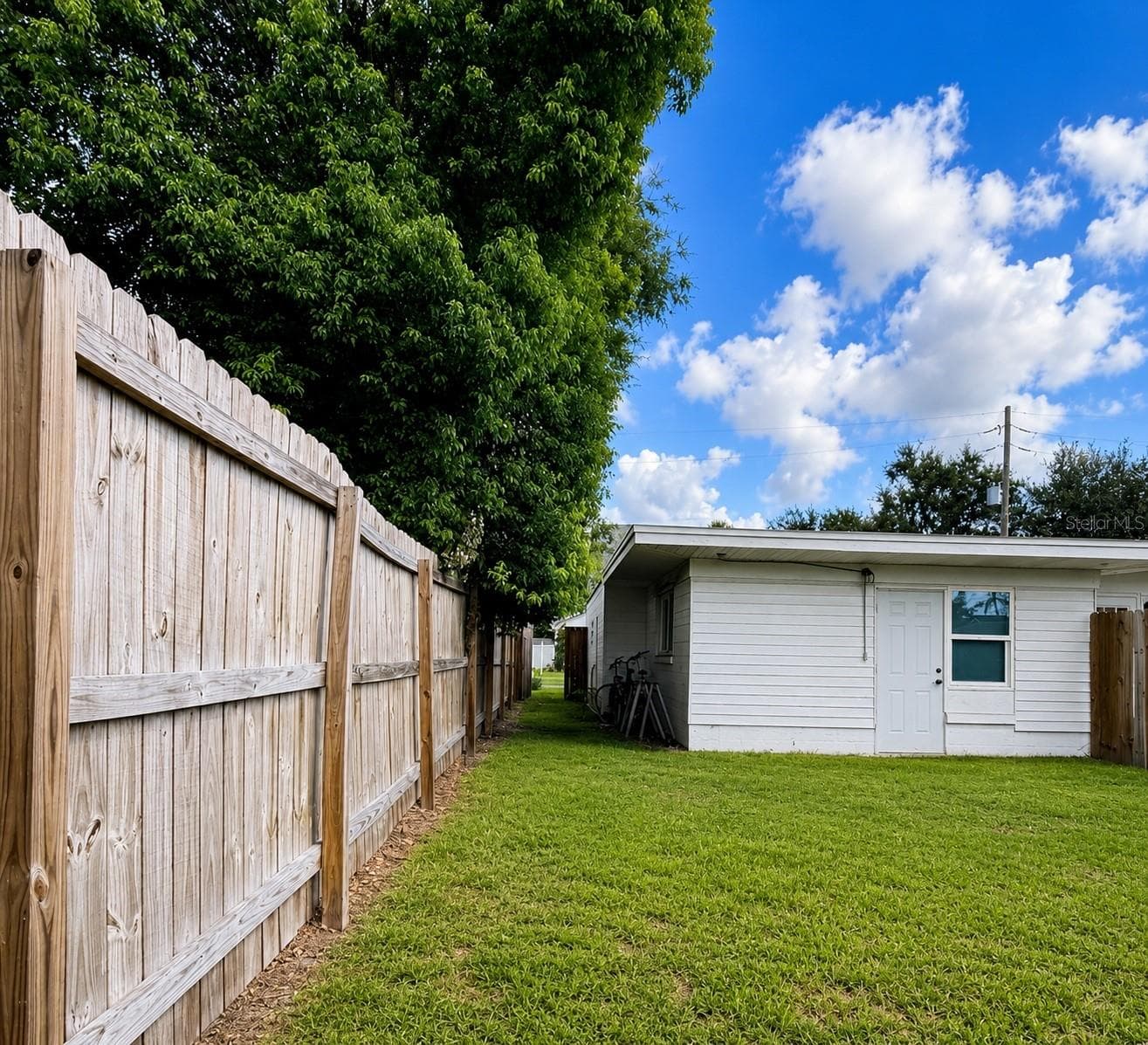 Private, fully fenced, Mother-In-Law suite backyard - 1604 BRYN MAWR ST, ORLANDO