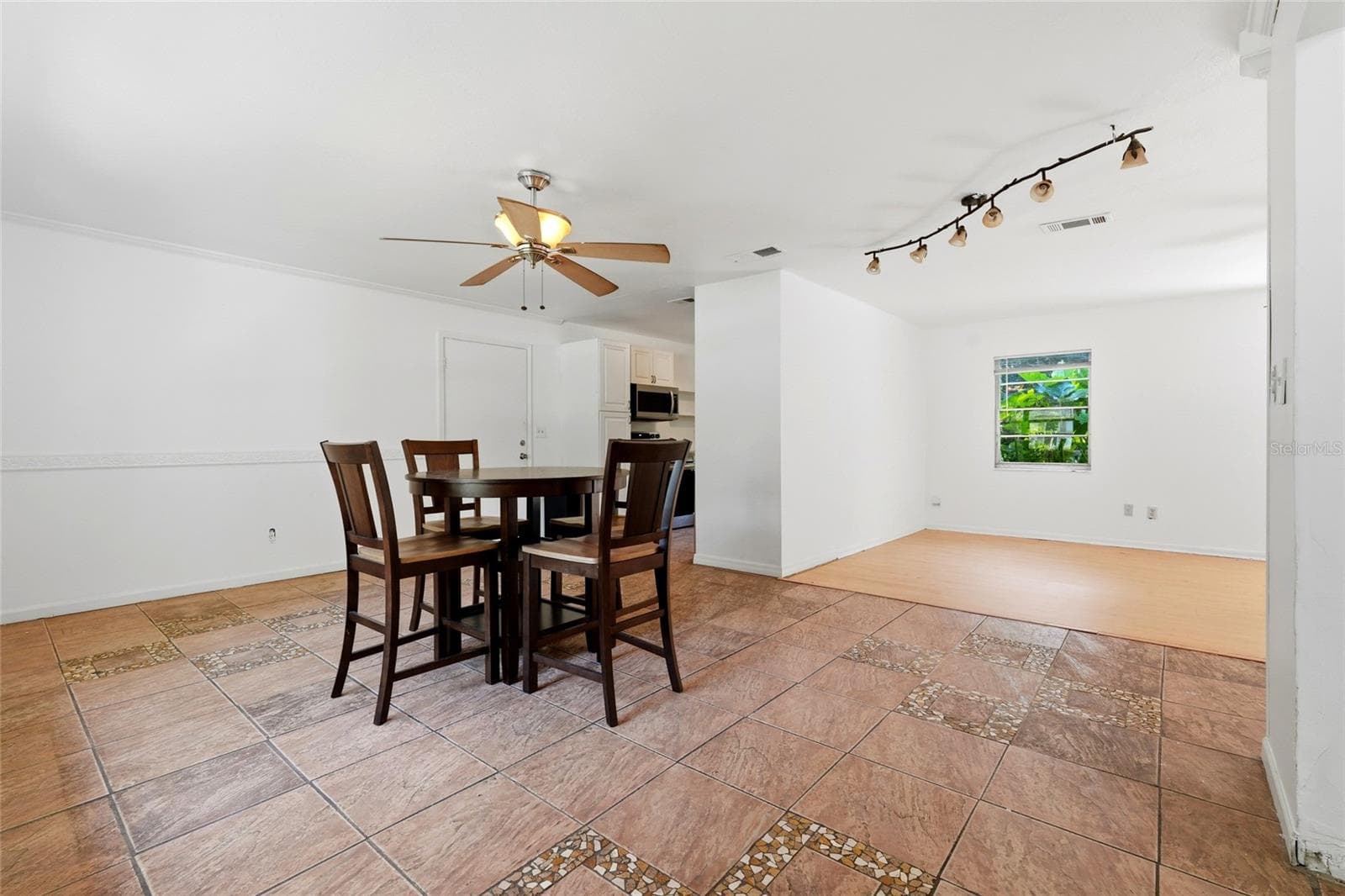 Single Family Residence at 3145 NW 48TH PL, GAINESVILLE, photo 5 of 27