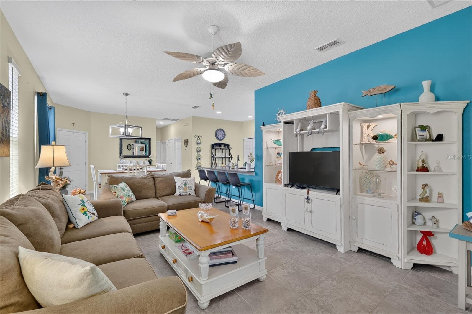 Living Room - 26951 WHITE PLAINS WAY, LEESBURG