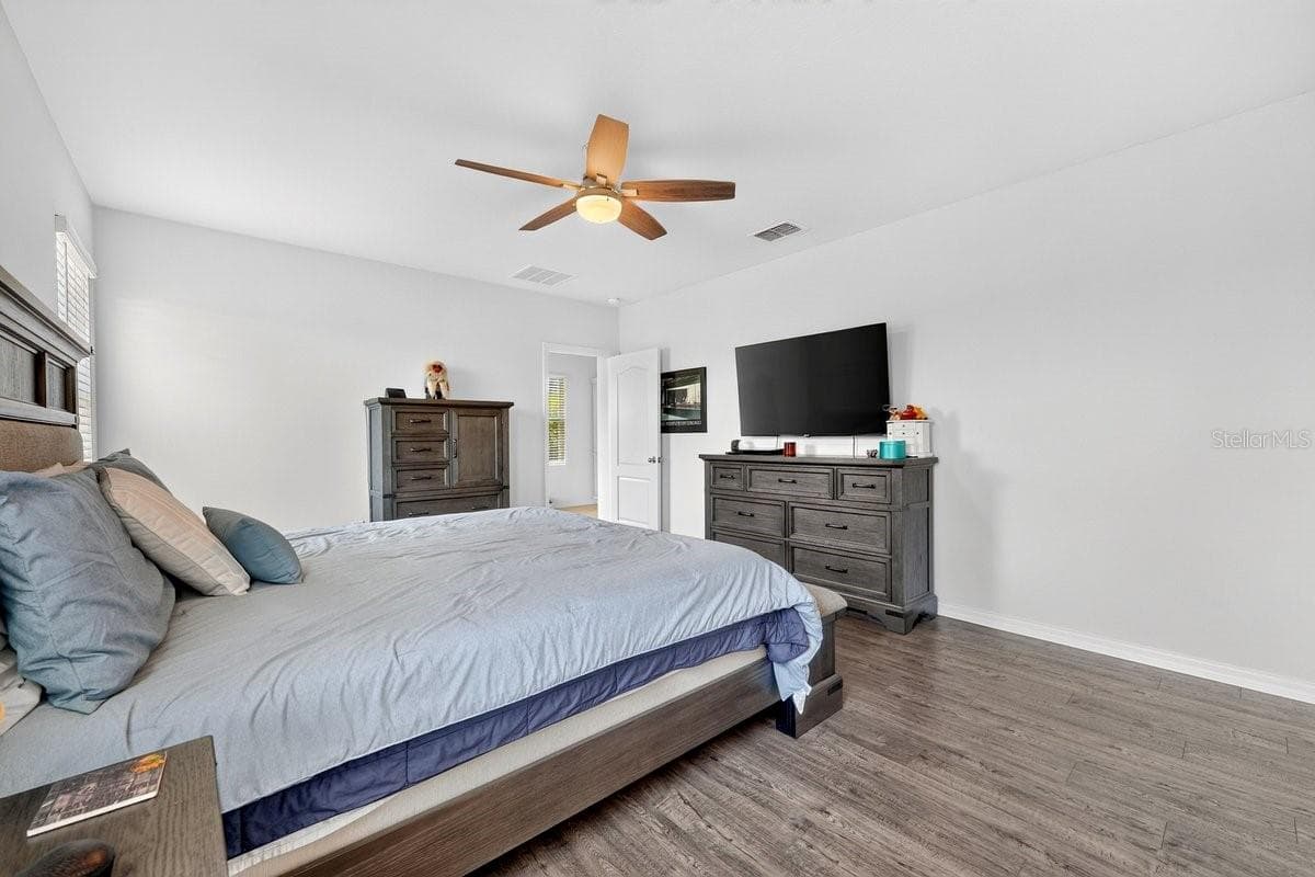 Single Family Residence at 5349 SANDPINE HAVEN LN, PORT ORANGE, photo 9 of 36